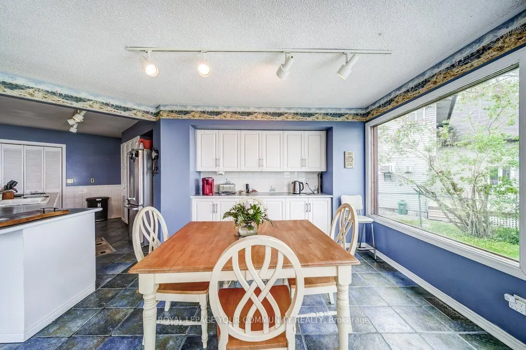 130 Moores Beach Road