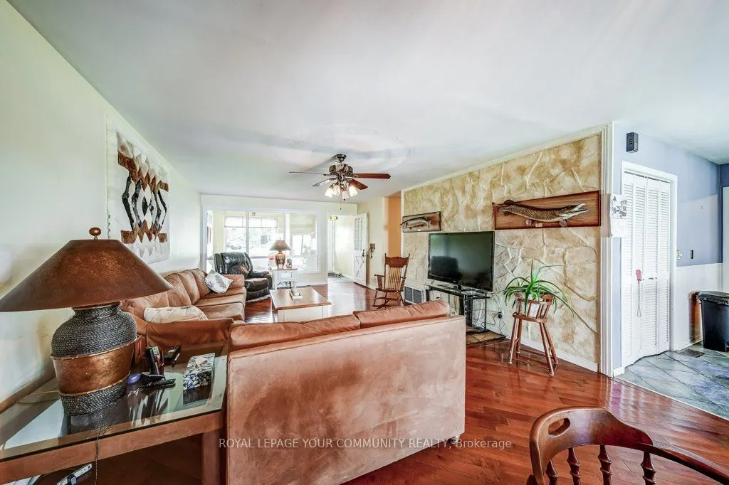 130 Moores Beach Road