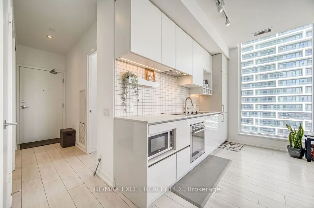 898 Portage Parkway, #2803