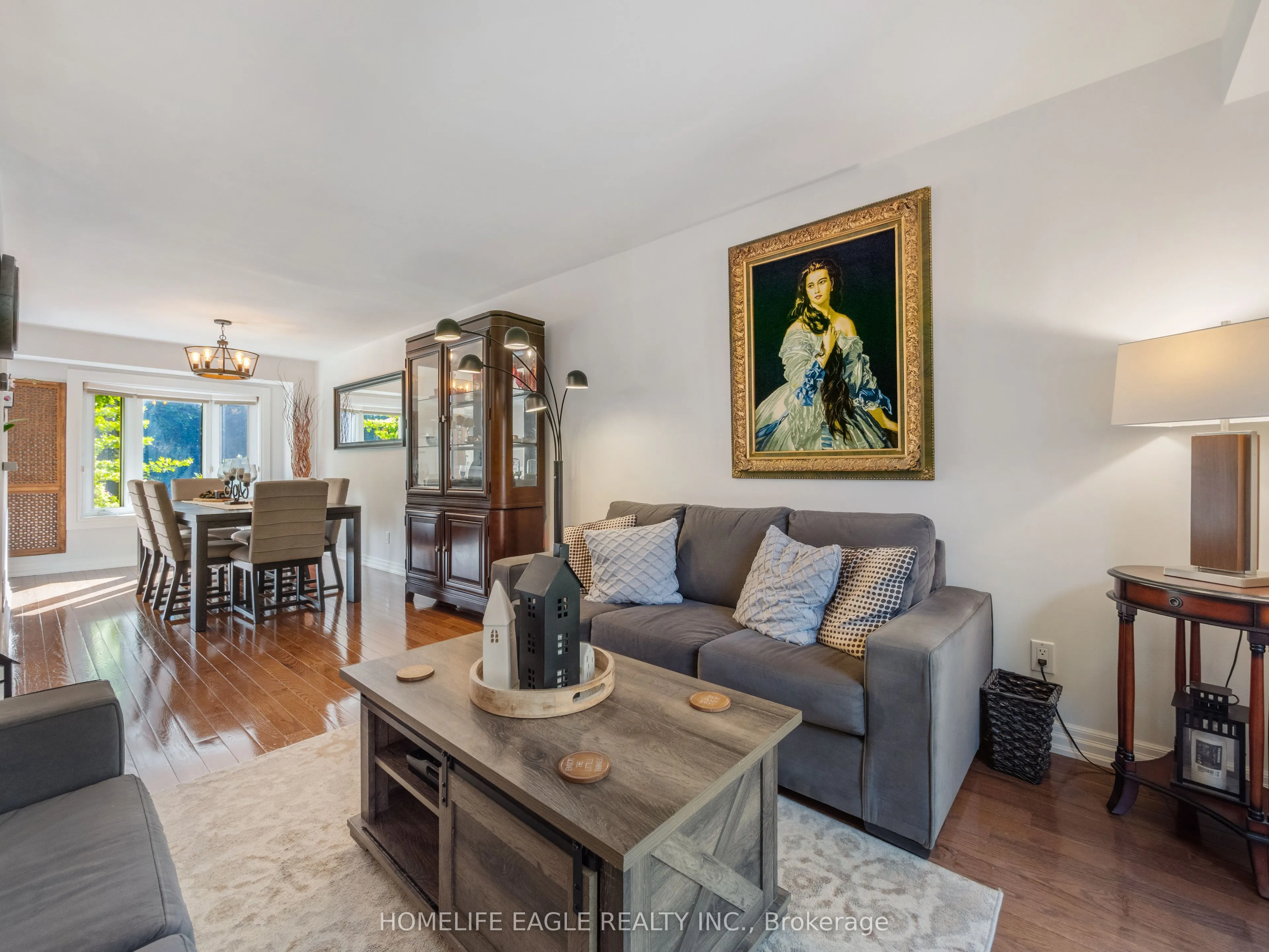 30 Moffat Crescent