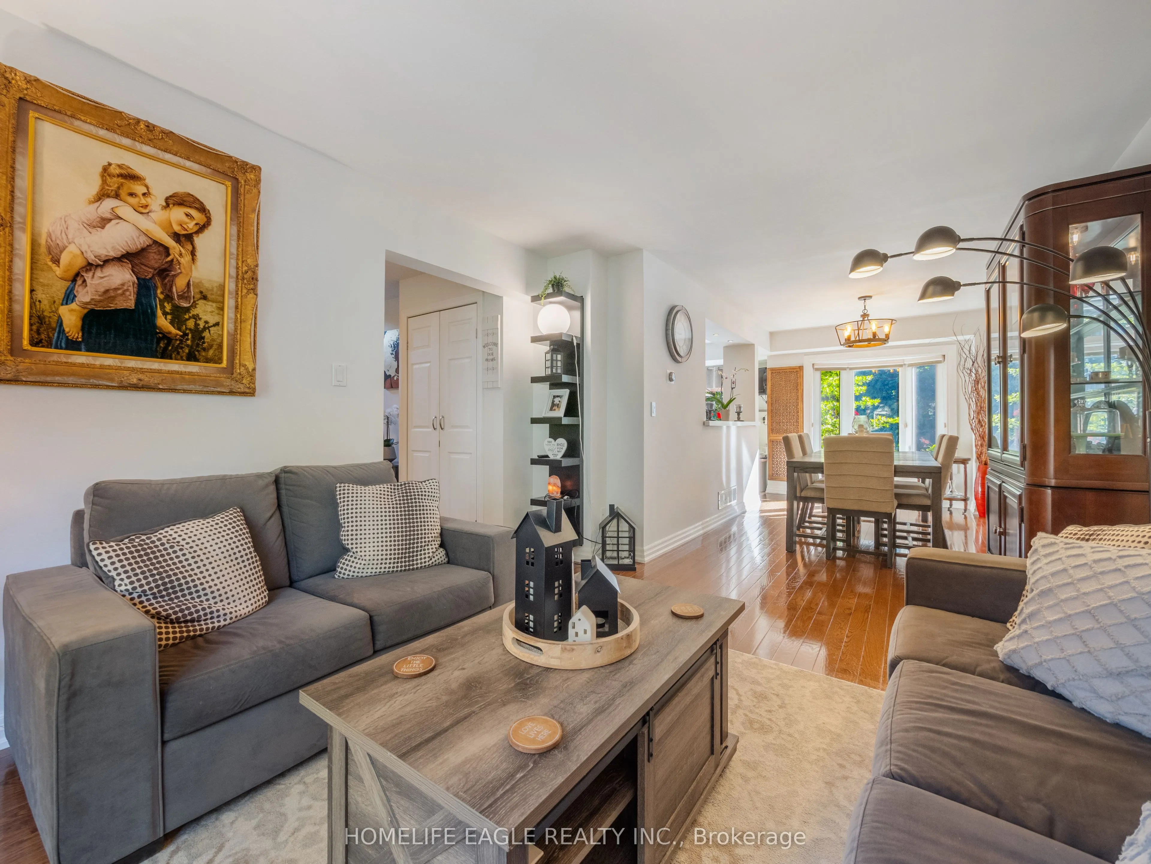 30 Moffat Crescent