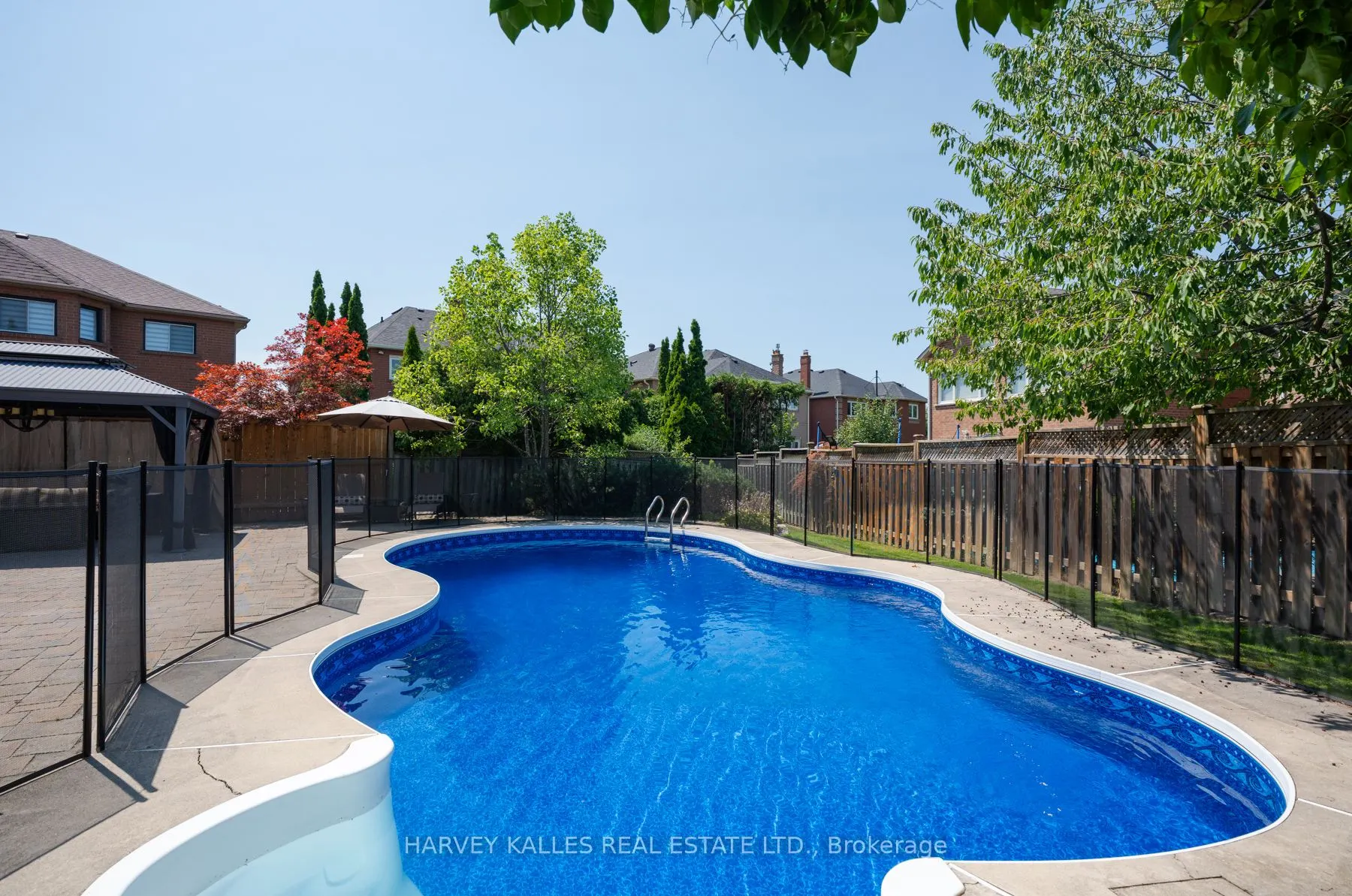 12 Alta Vista Court