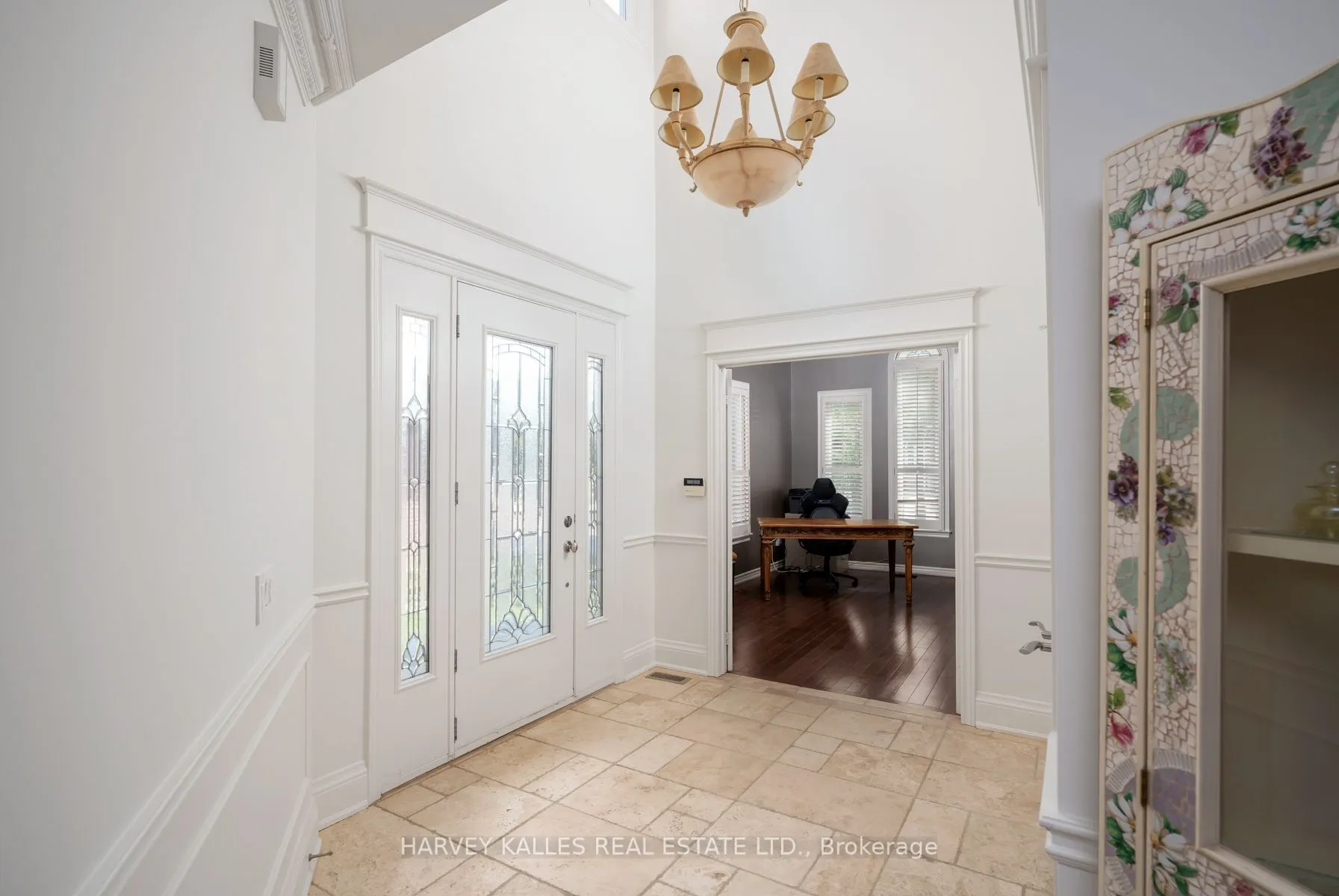 12 Alta Vista Court
