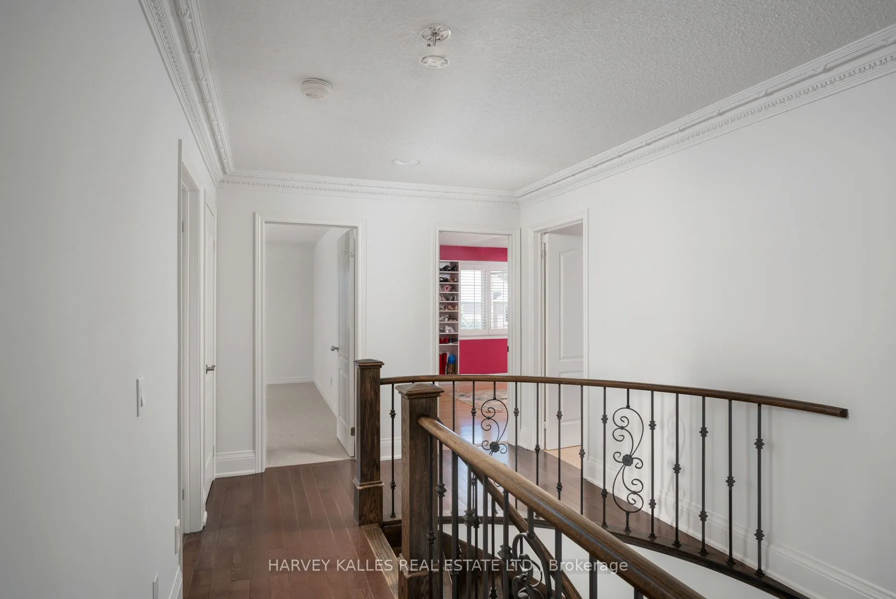 12 Alta Vista Court