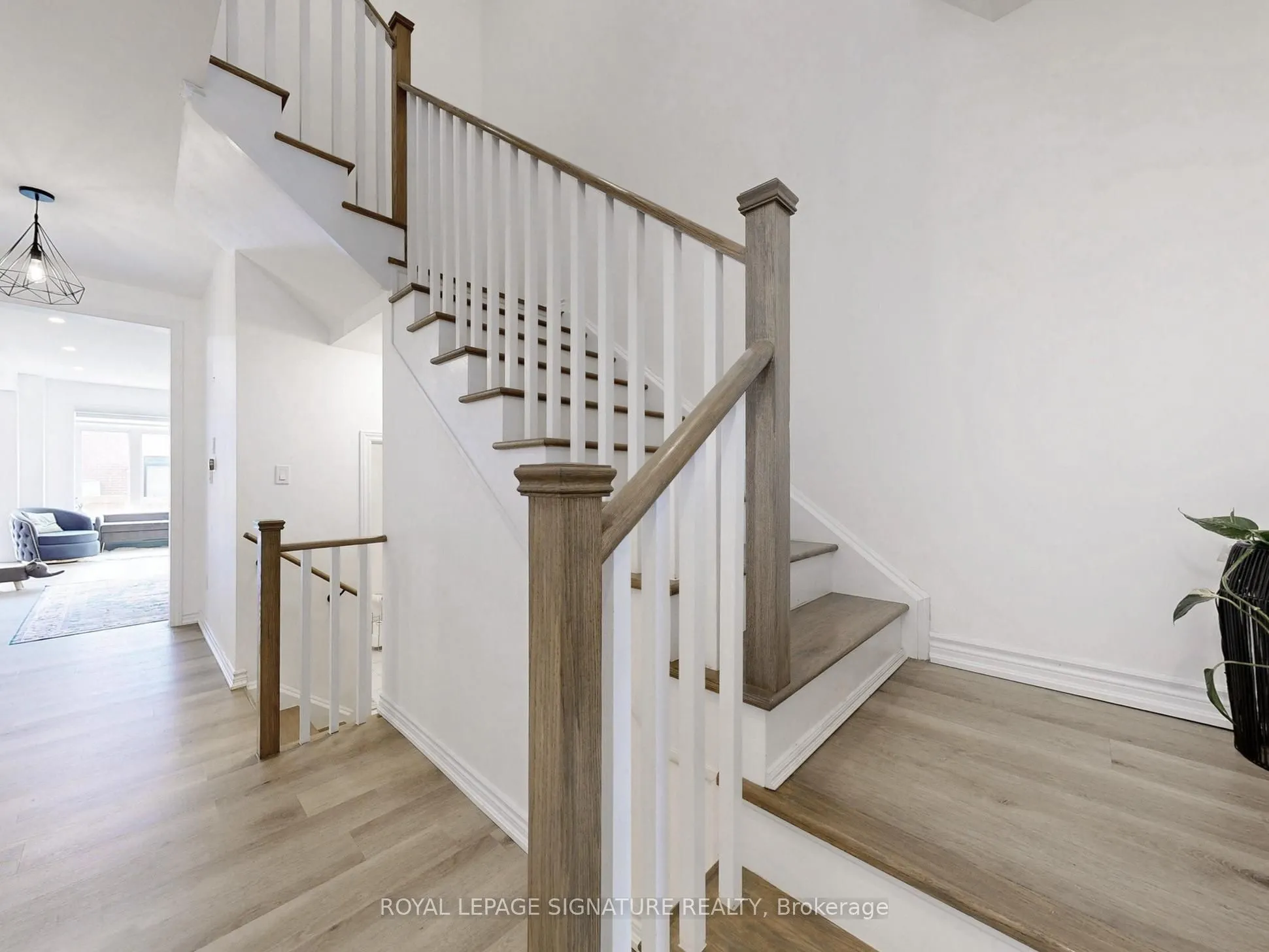 54 Tiberini Way