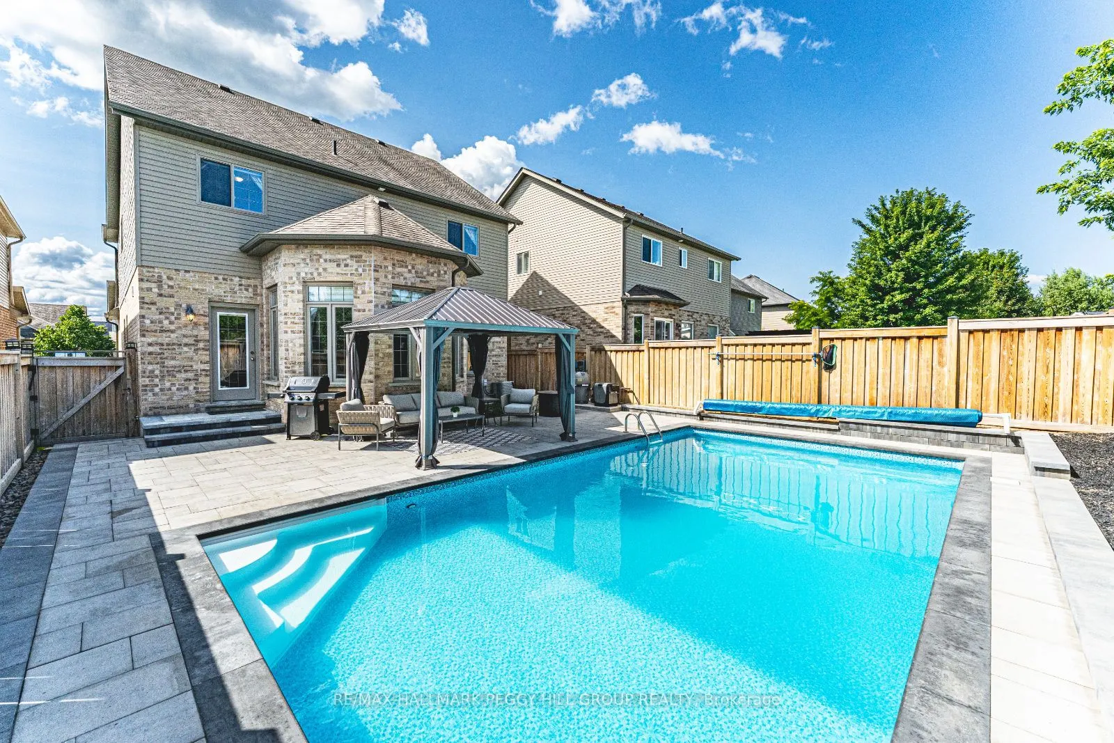 14 Arnold Crescent