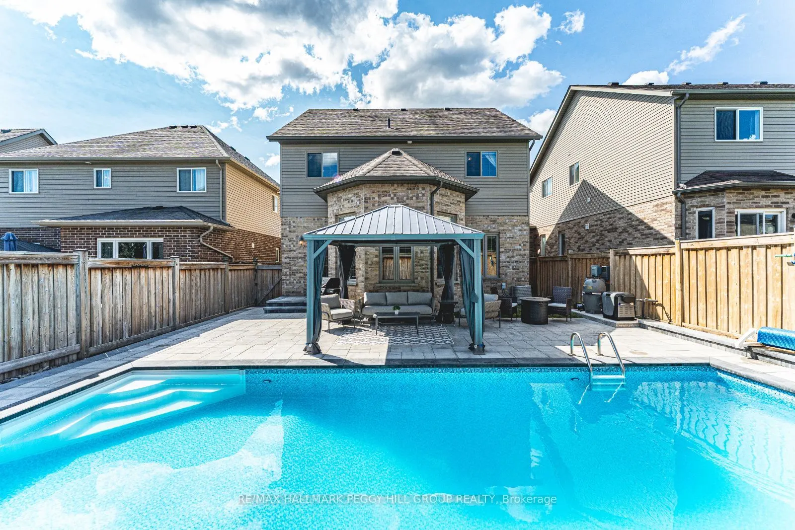 14 Arnold Crescent