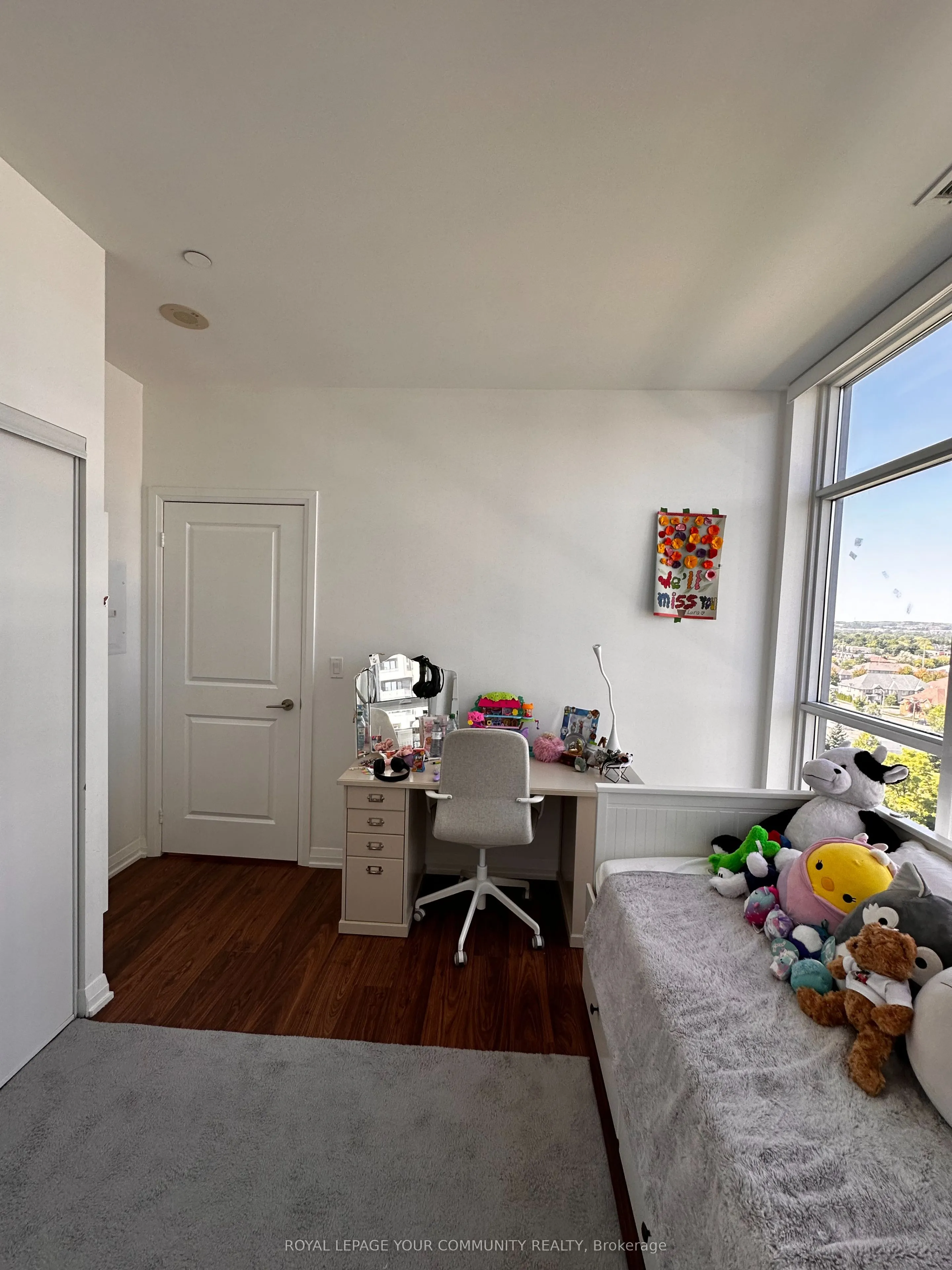 65 Oneida Crescent, #1008