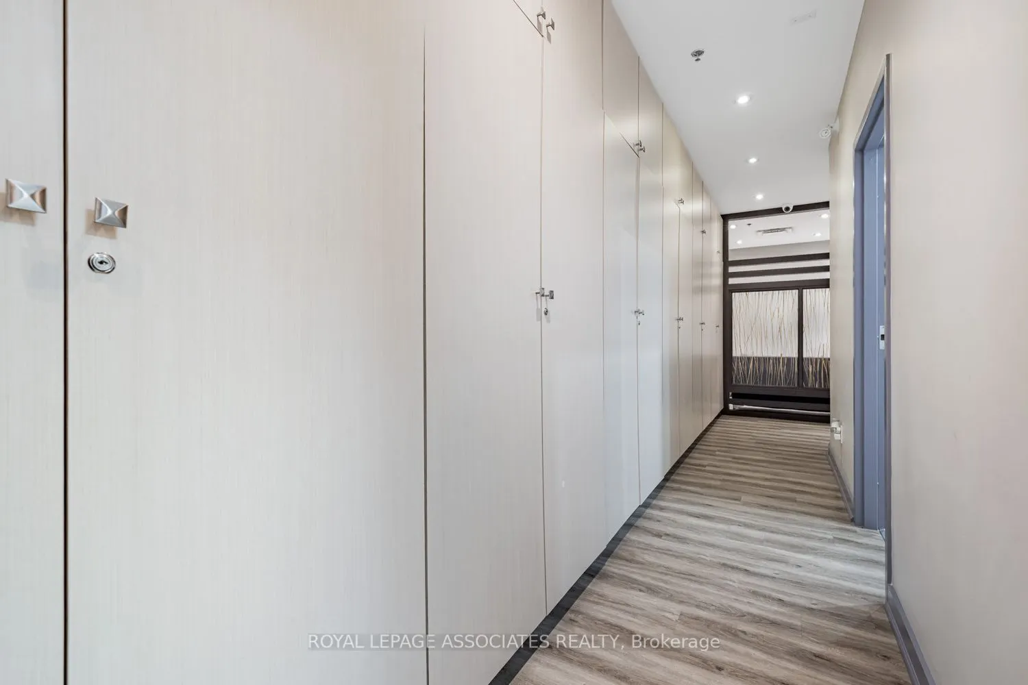 1390 Major Makenzie Drive E, #4A