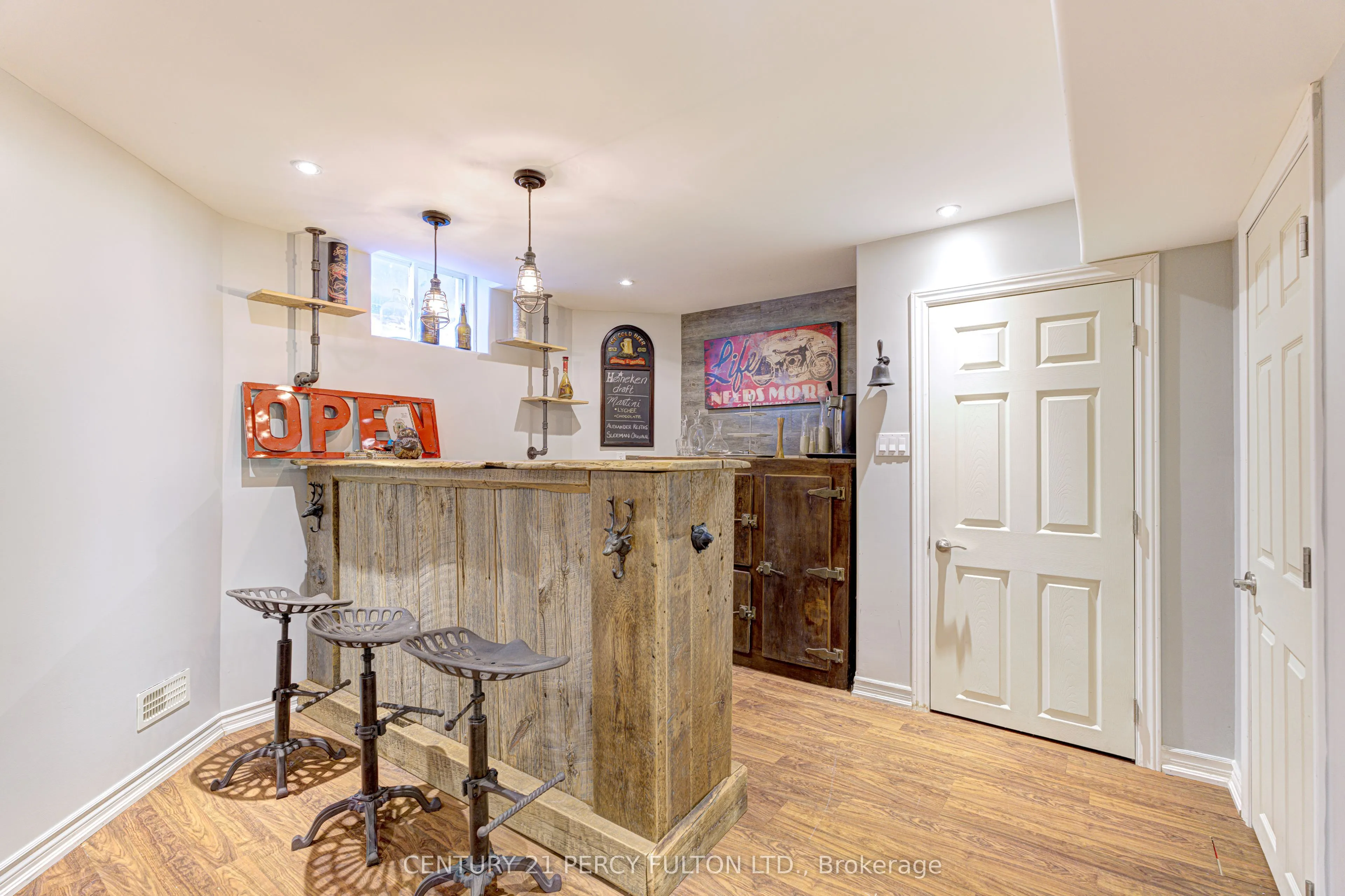 122 John W Taylor Avenue