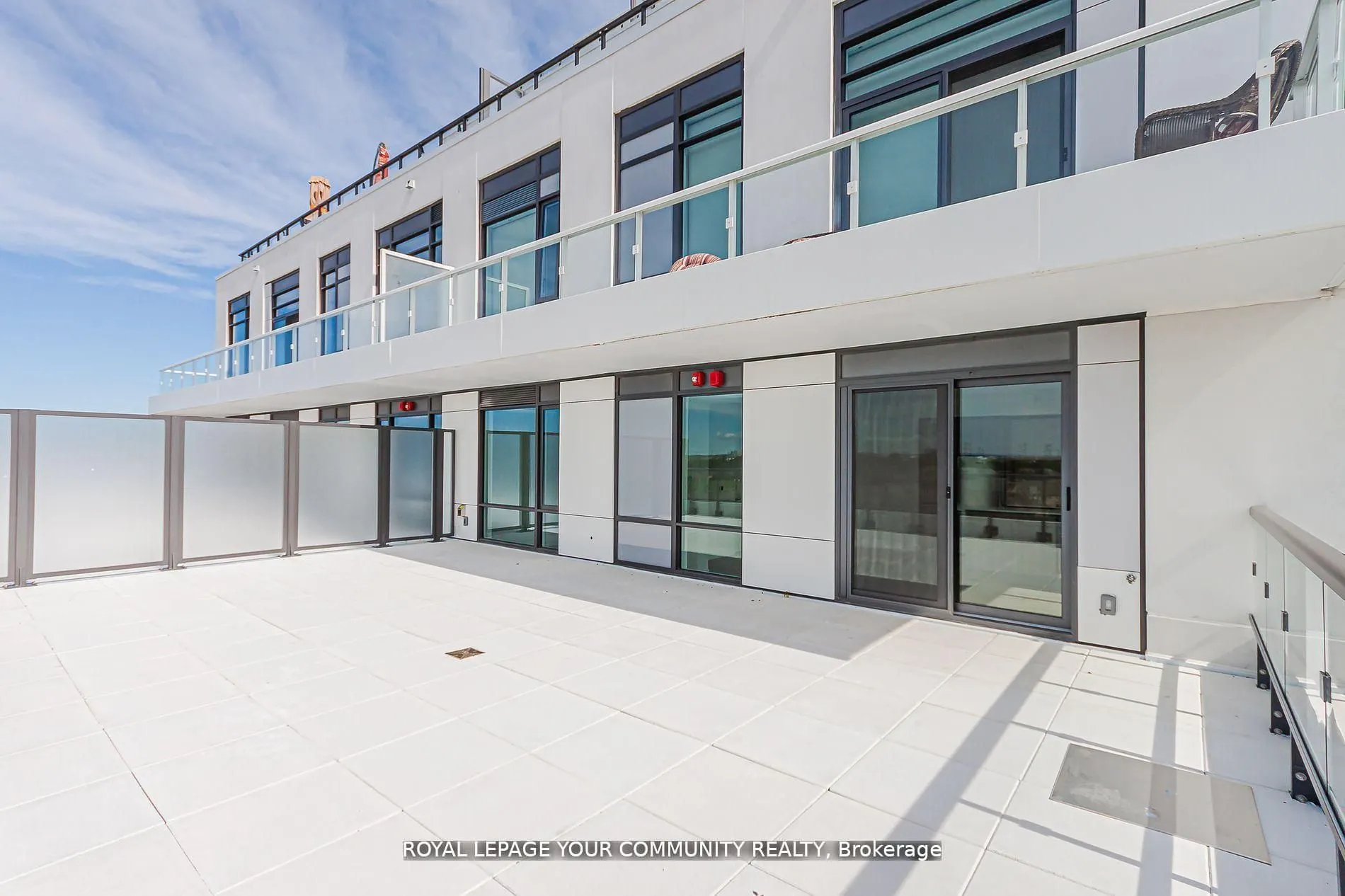 8 Beverley Glen Boulevard, #C711