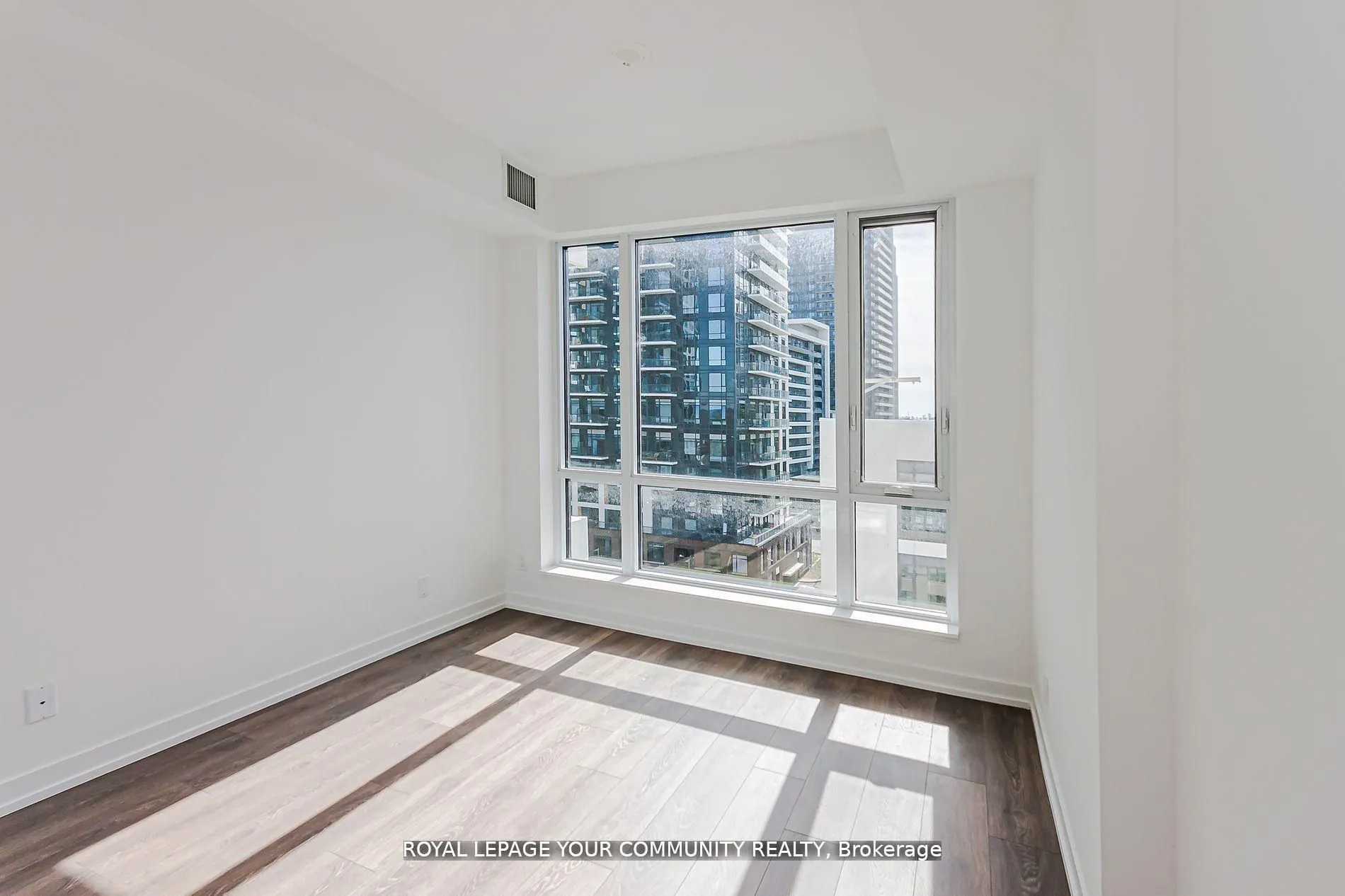 8 Beverley Glen Boulevard, #C711