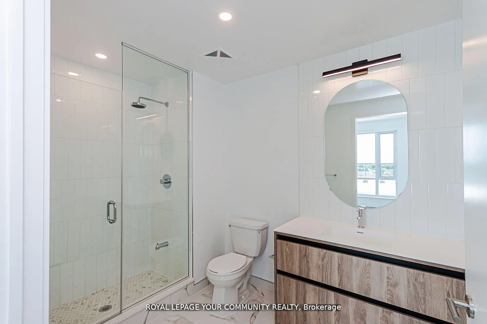 8 Beverley Glen Boulevard, #C711