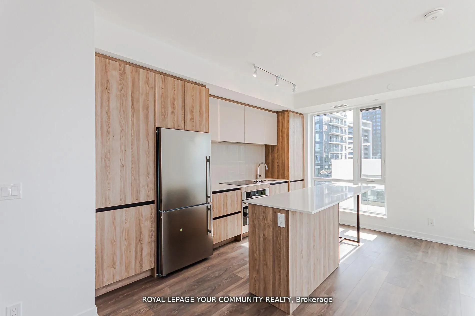 8 Beverley Glen Boulevard, #C711