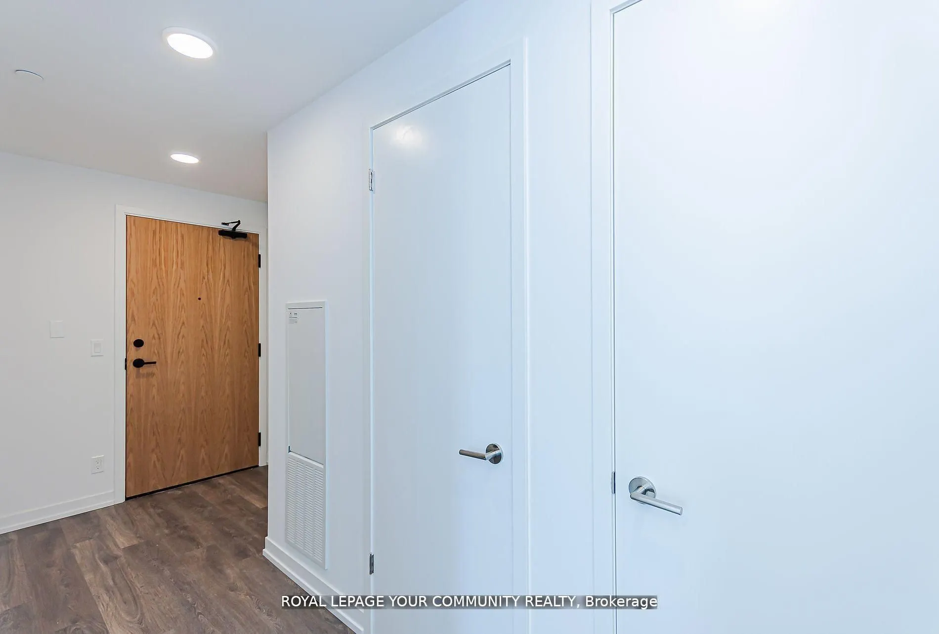 8 Beverley Glen Boulevard, #C711