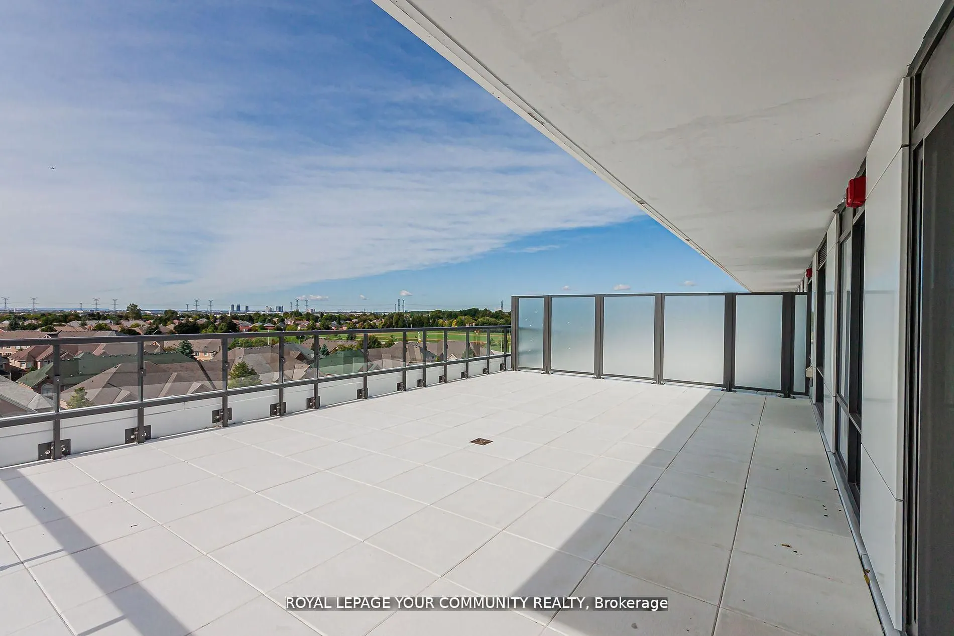 8 Beverley Glen Boulevard, #C711