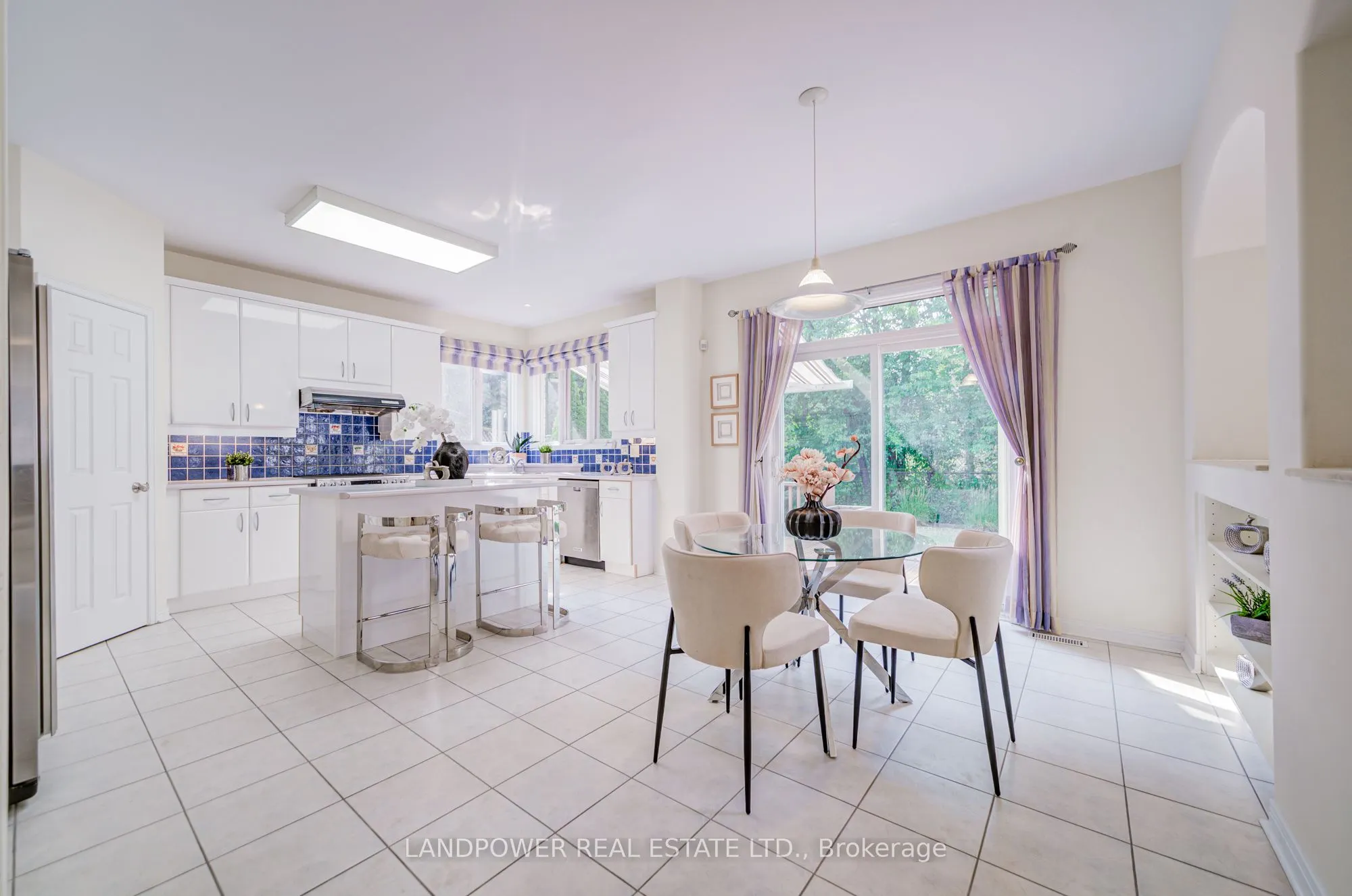 77 Burndenford Crescent