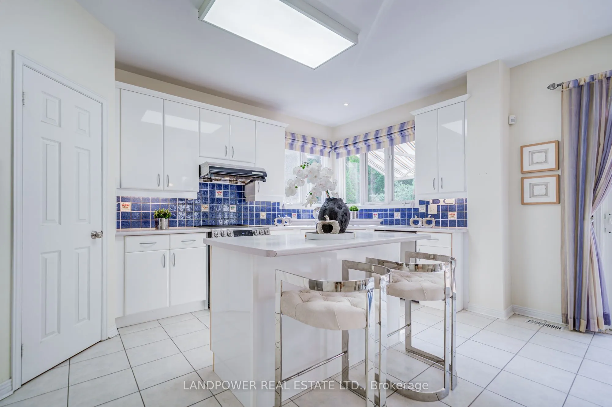 77 Burndenford Crescent