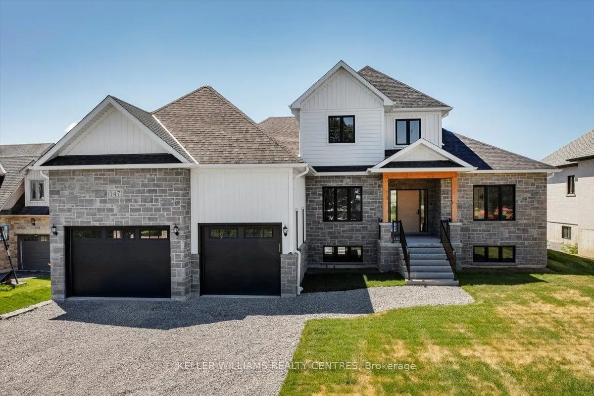 147 Lake Drive E
