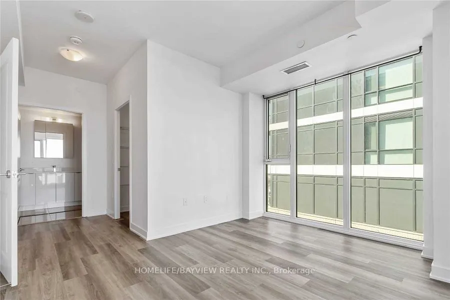 100 Eagle Rock Way, #821