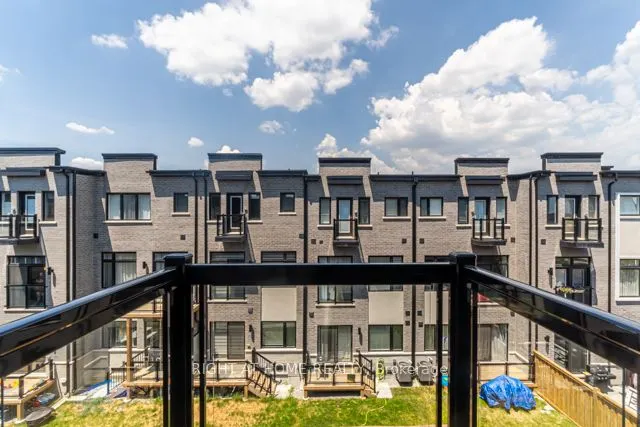 12 Laskin Drive
