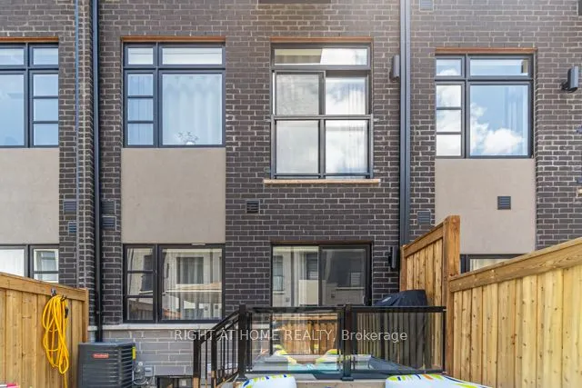 12 Laskin Drive