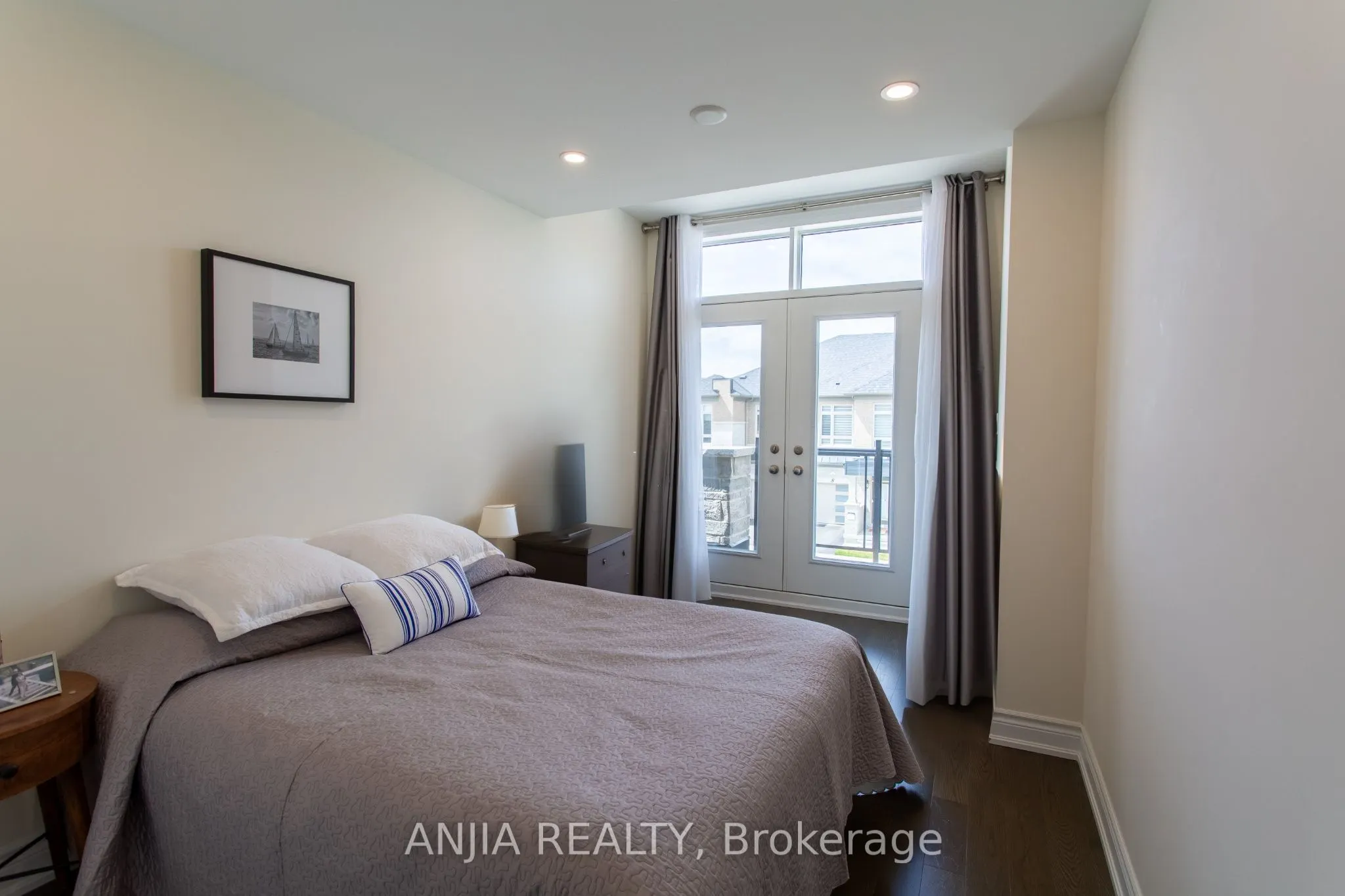 9 MACE Avenue
