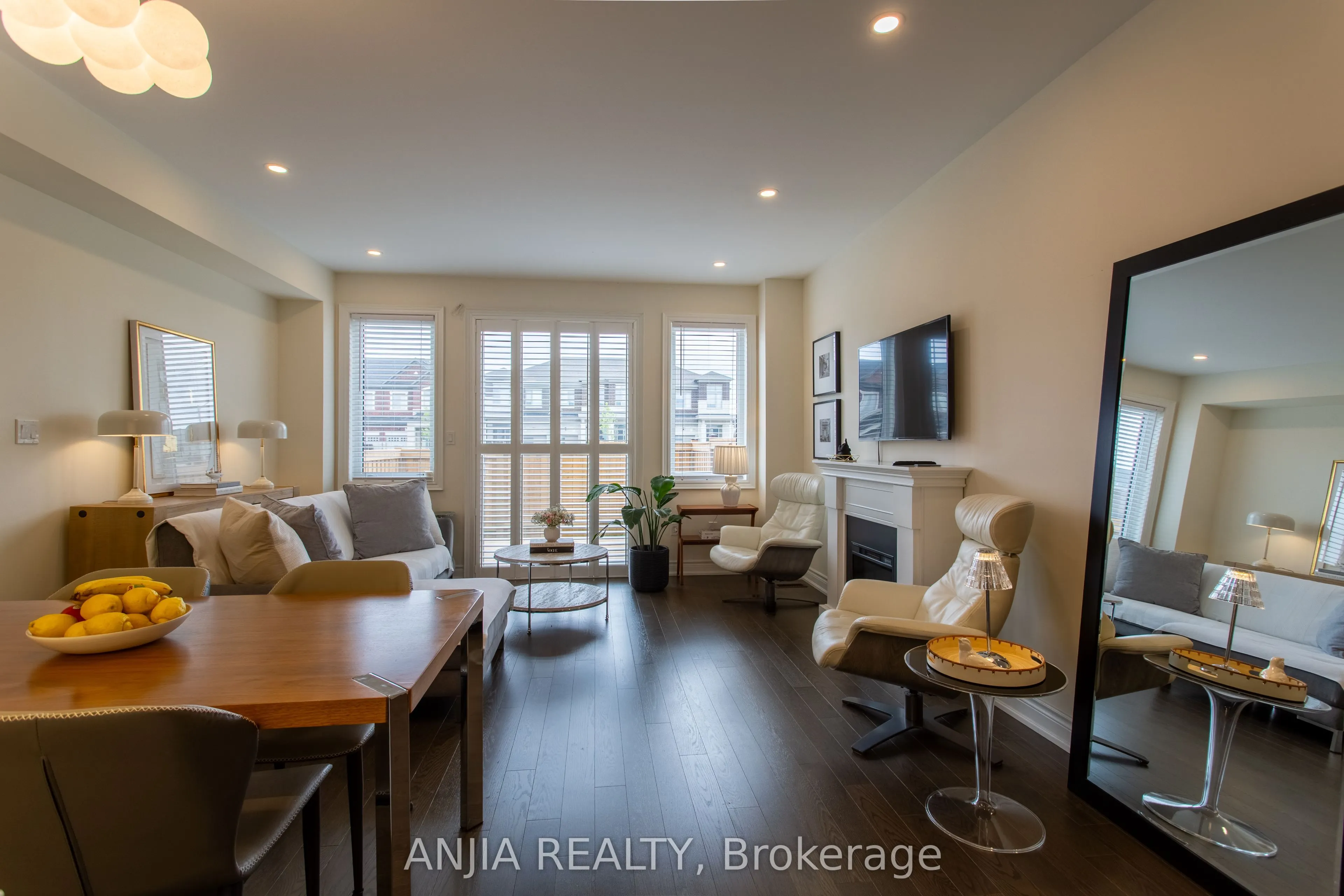 9 MACE Avenue