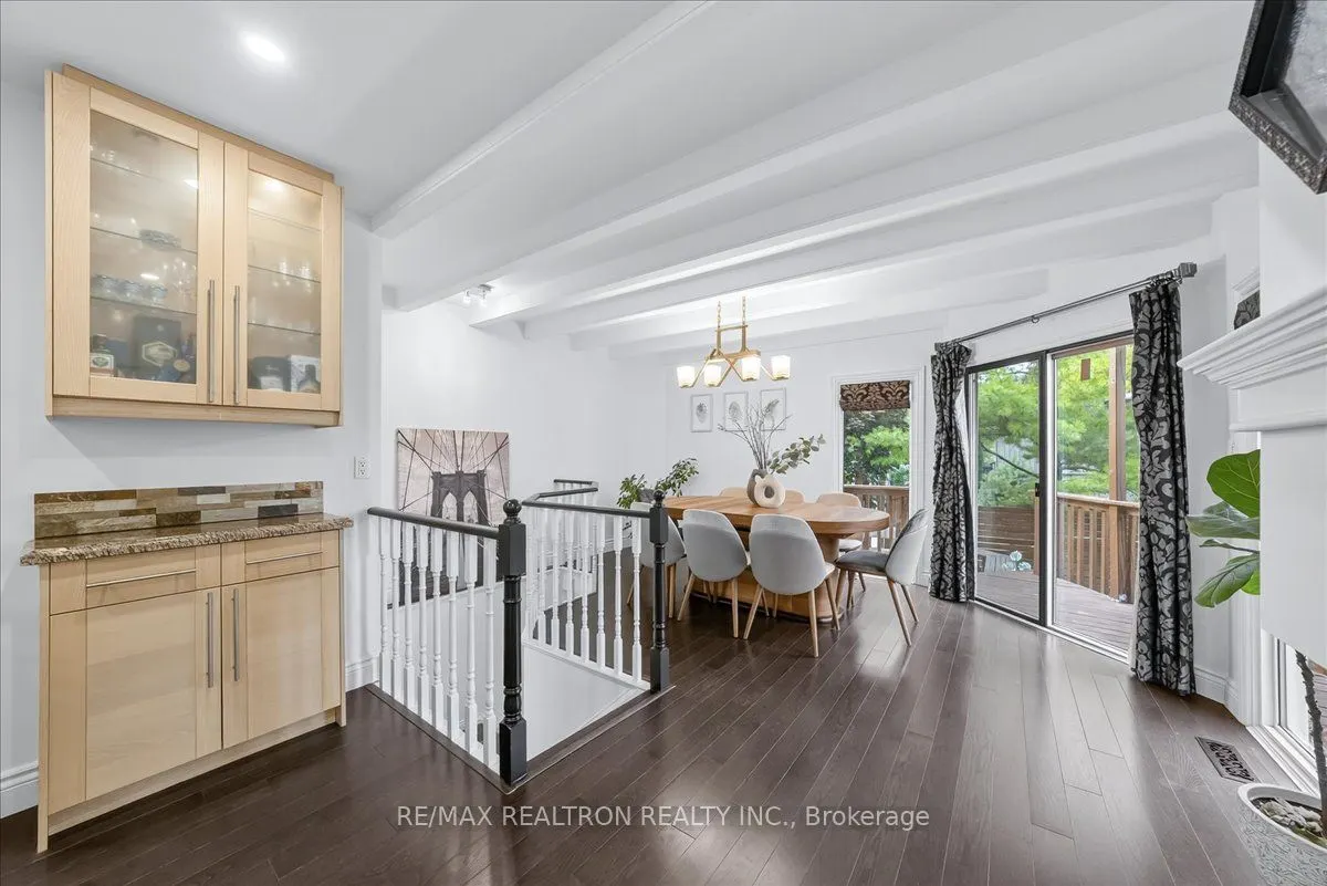 280 Douglas Road