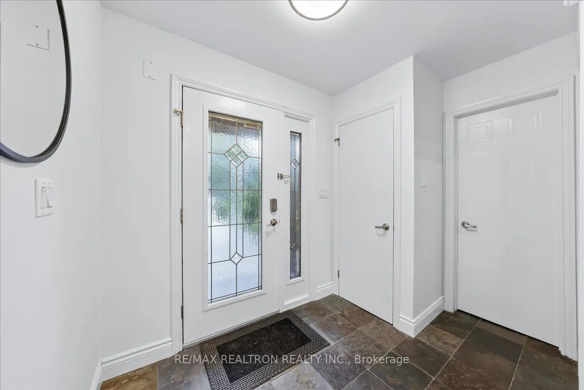 280 Douglas Road