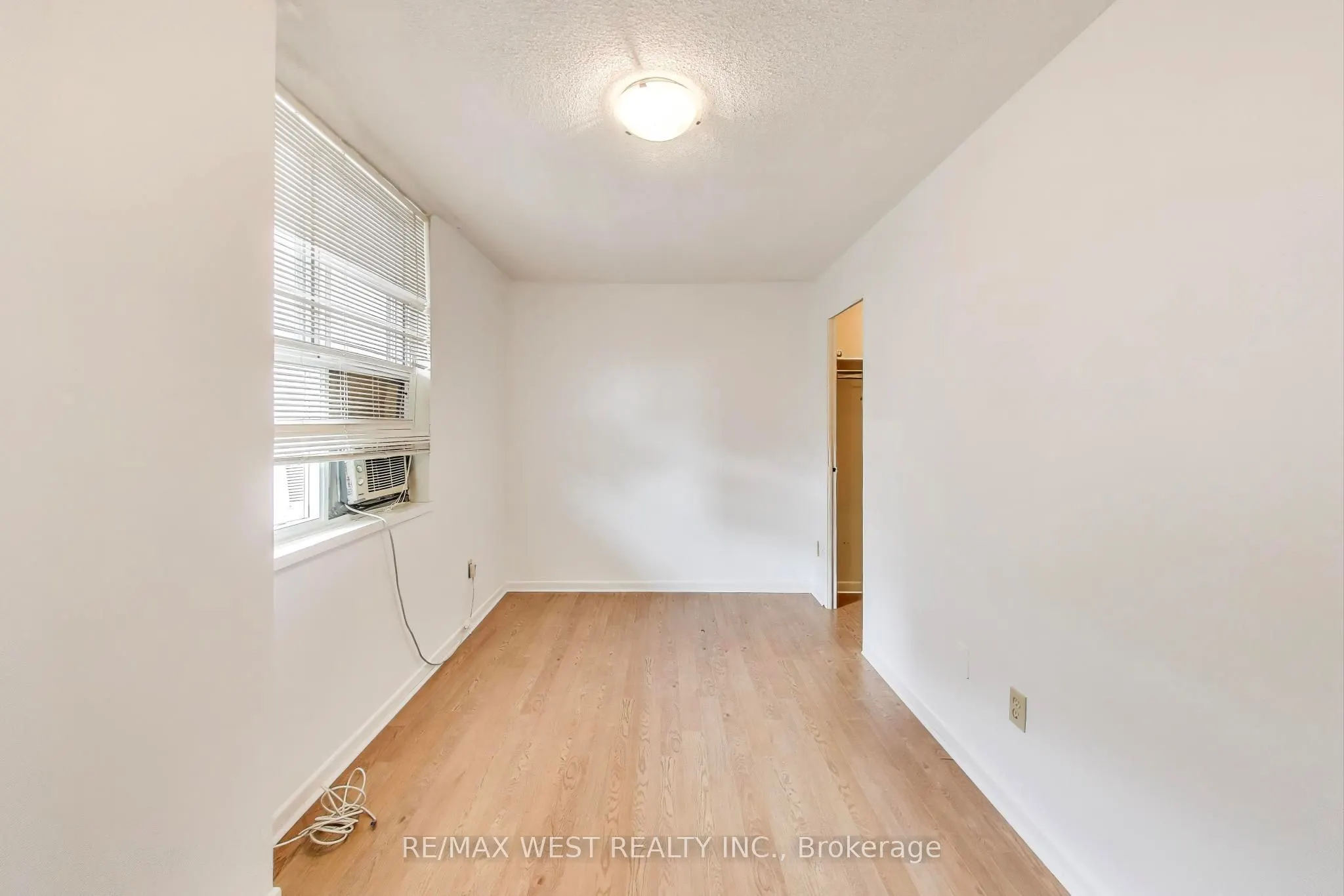 80 Inverlochy Boulevard, #410