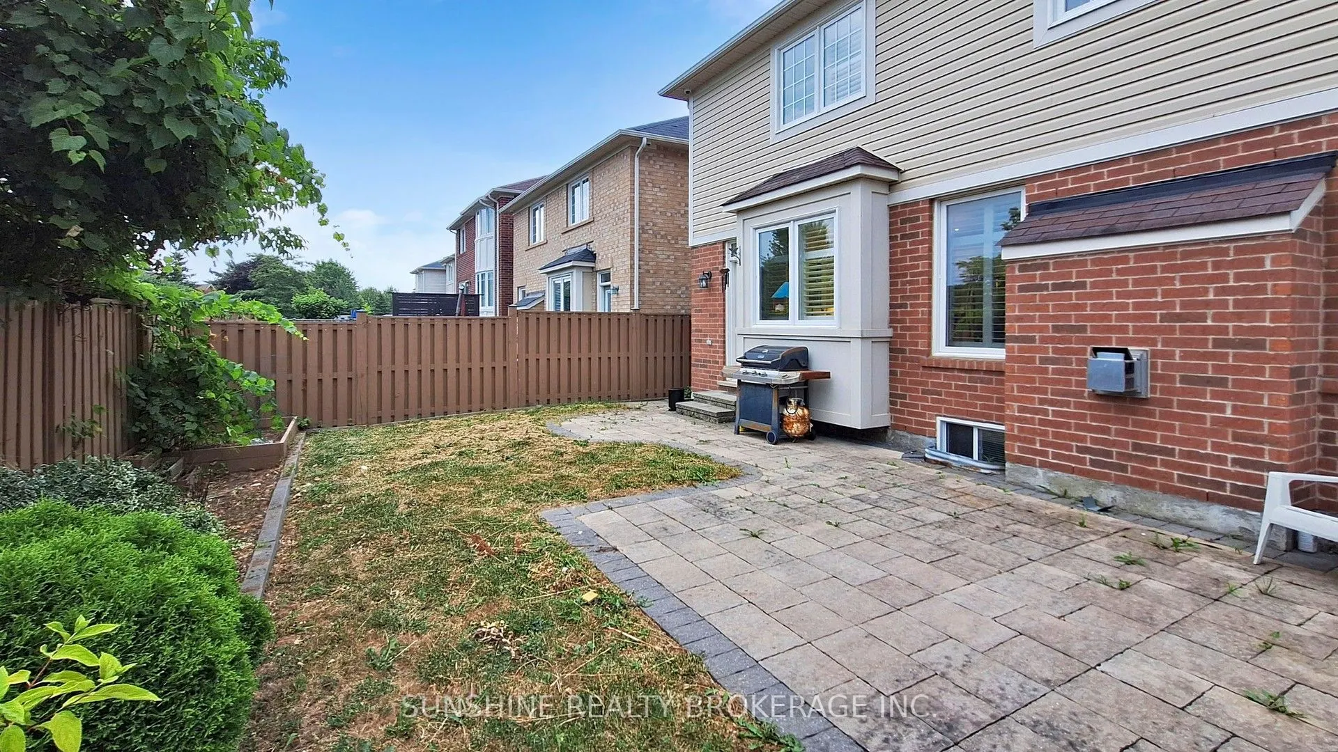190 Miltrose Crescent
