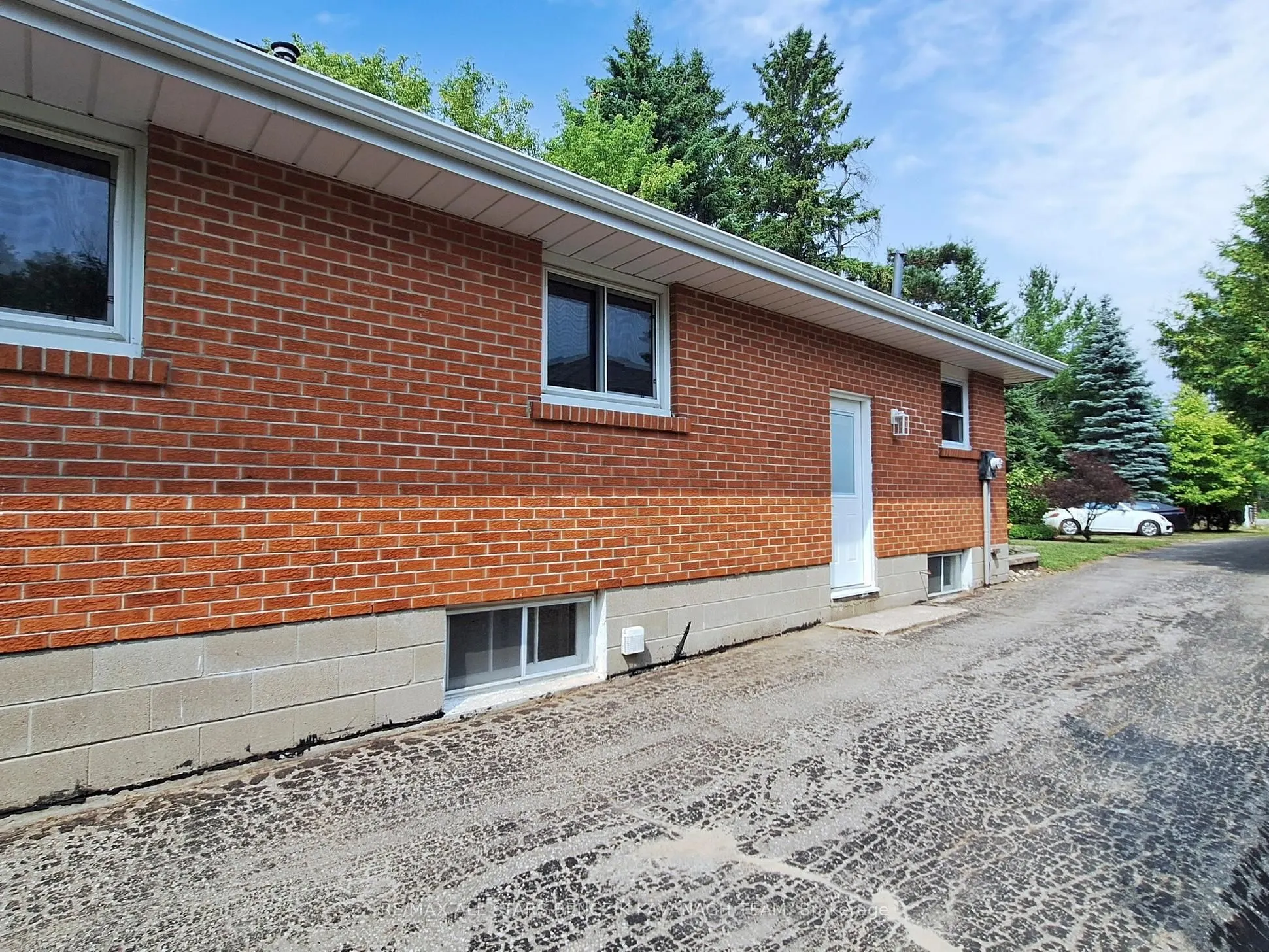 16638 Highway 48