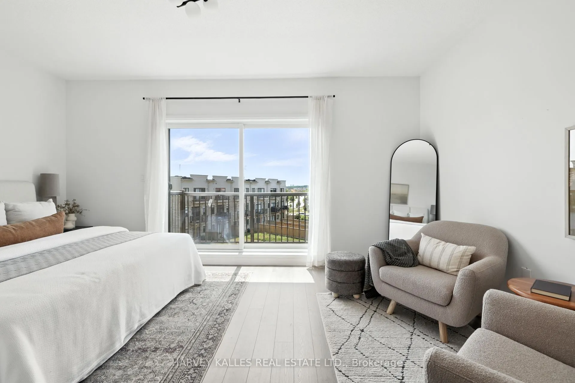 37 Arianna Crescent