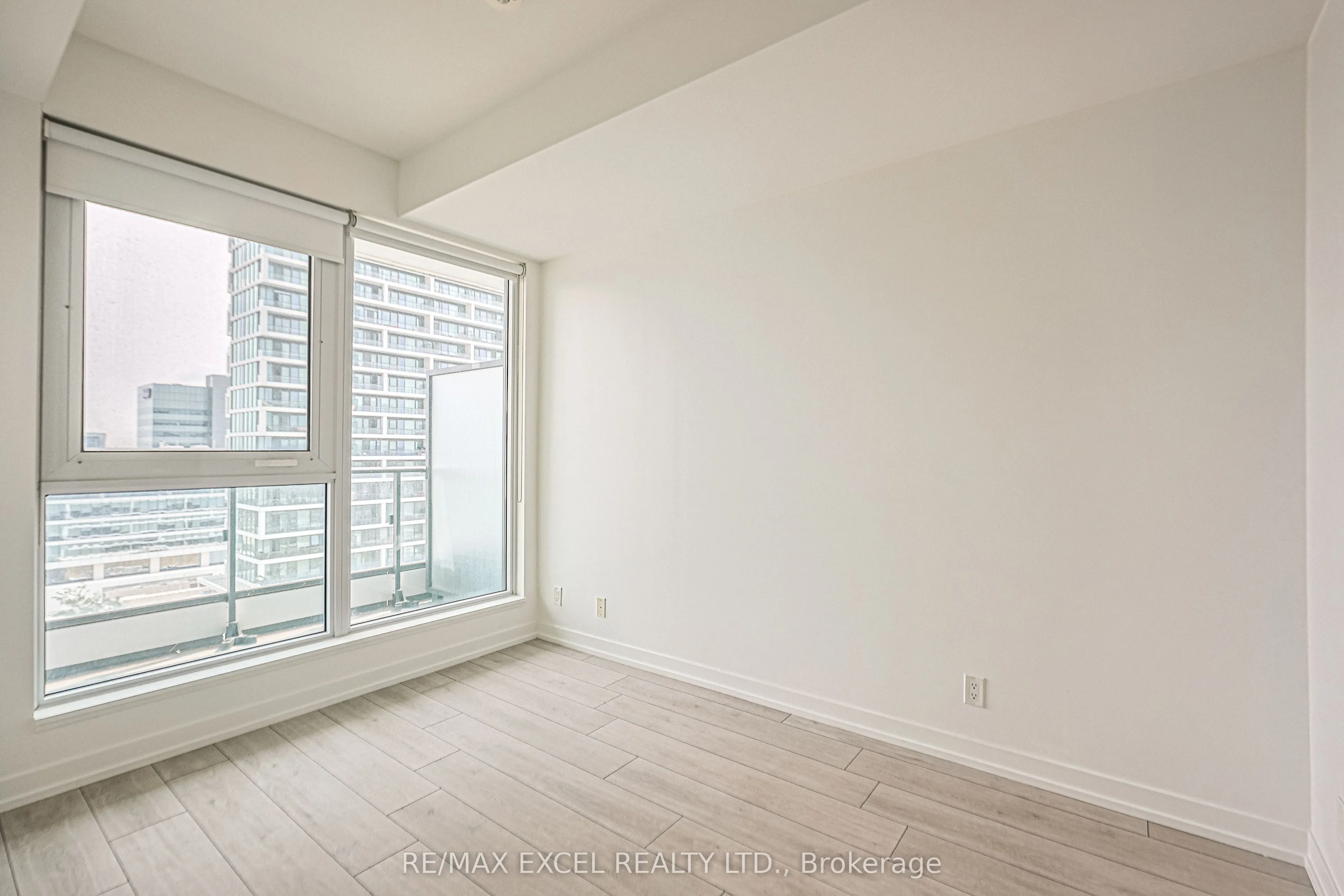 898 Portage Parkway, #1703