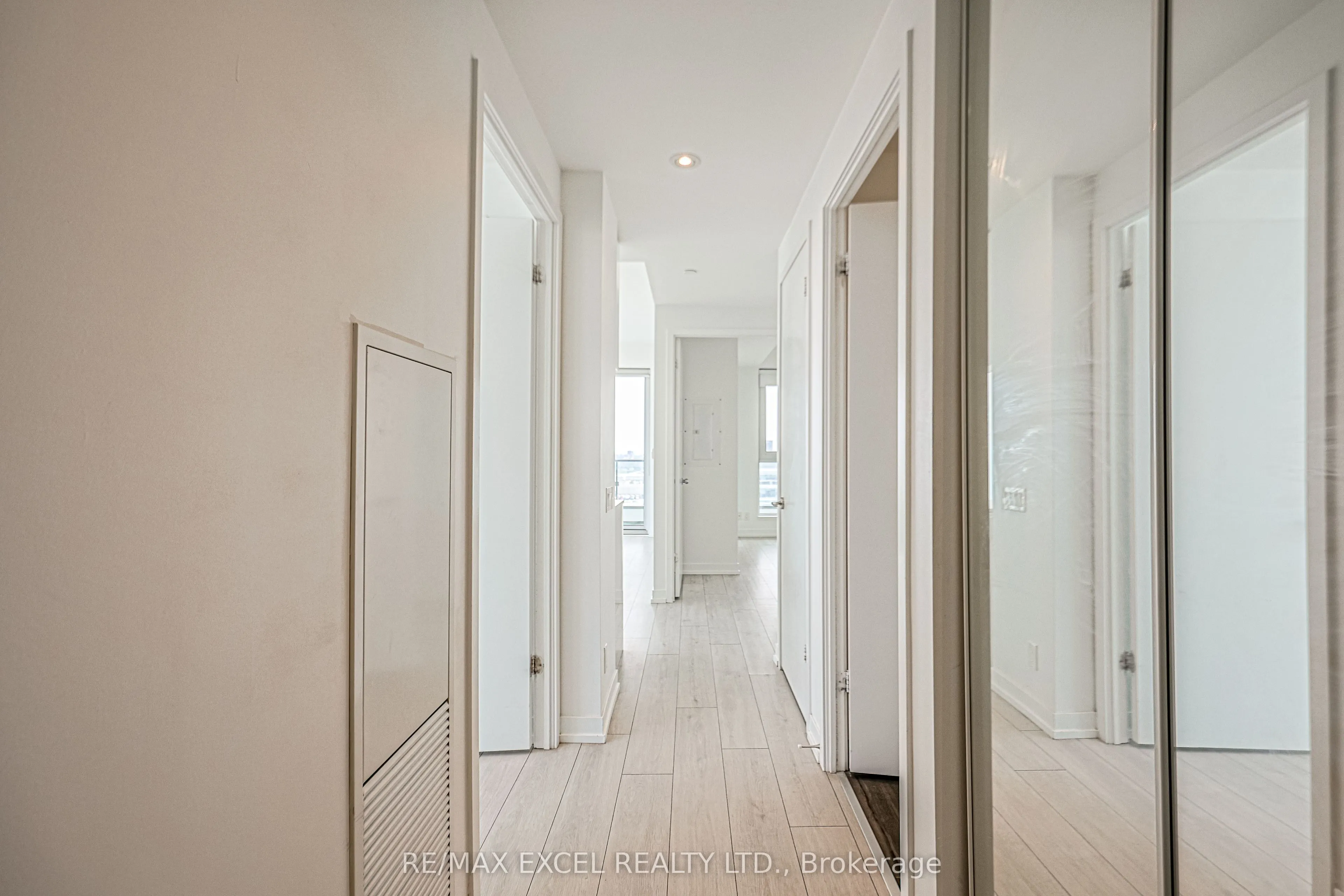 898 Portage Parkway, #1703