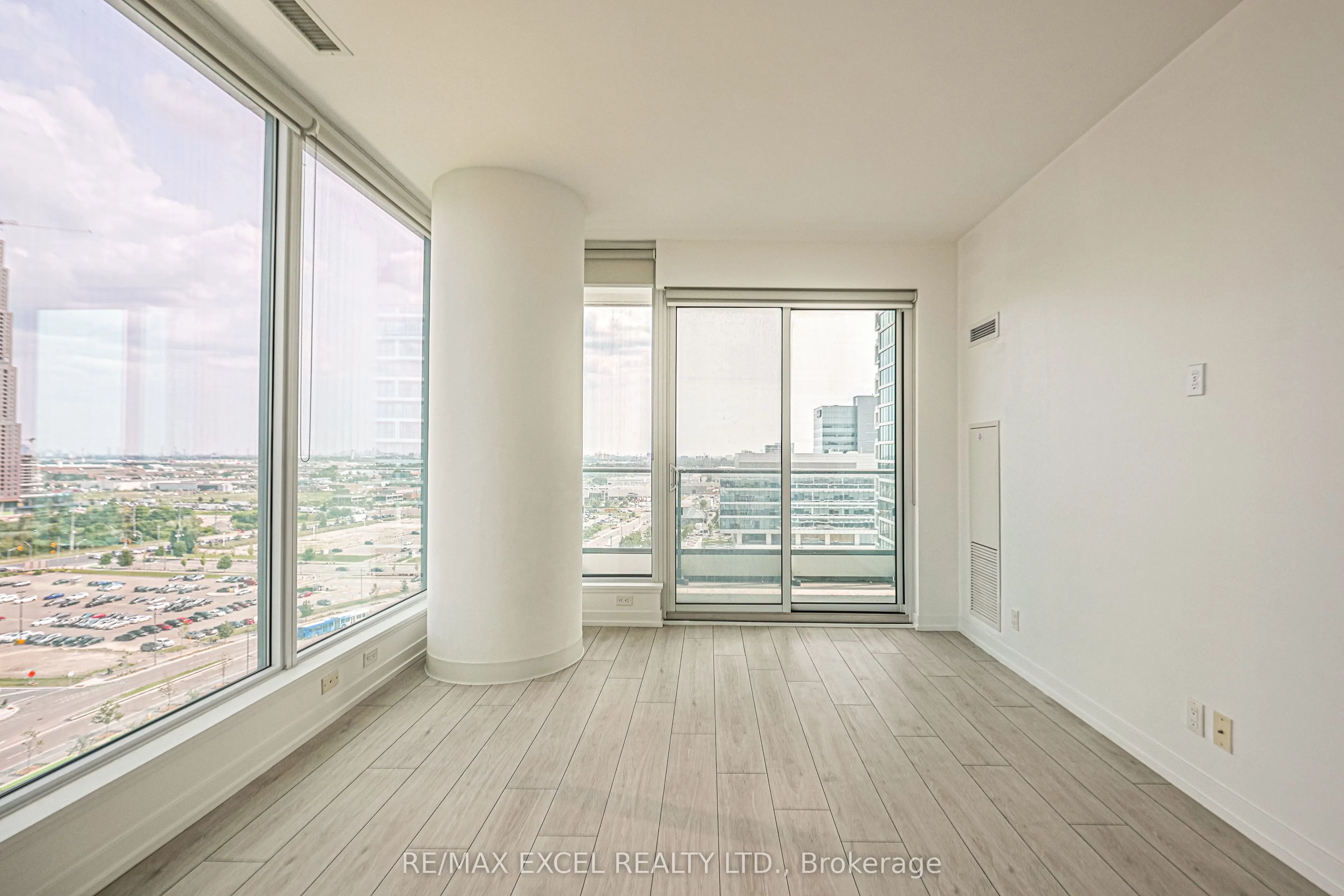 898 Portage Parkway, #1703