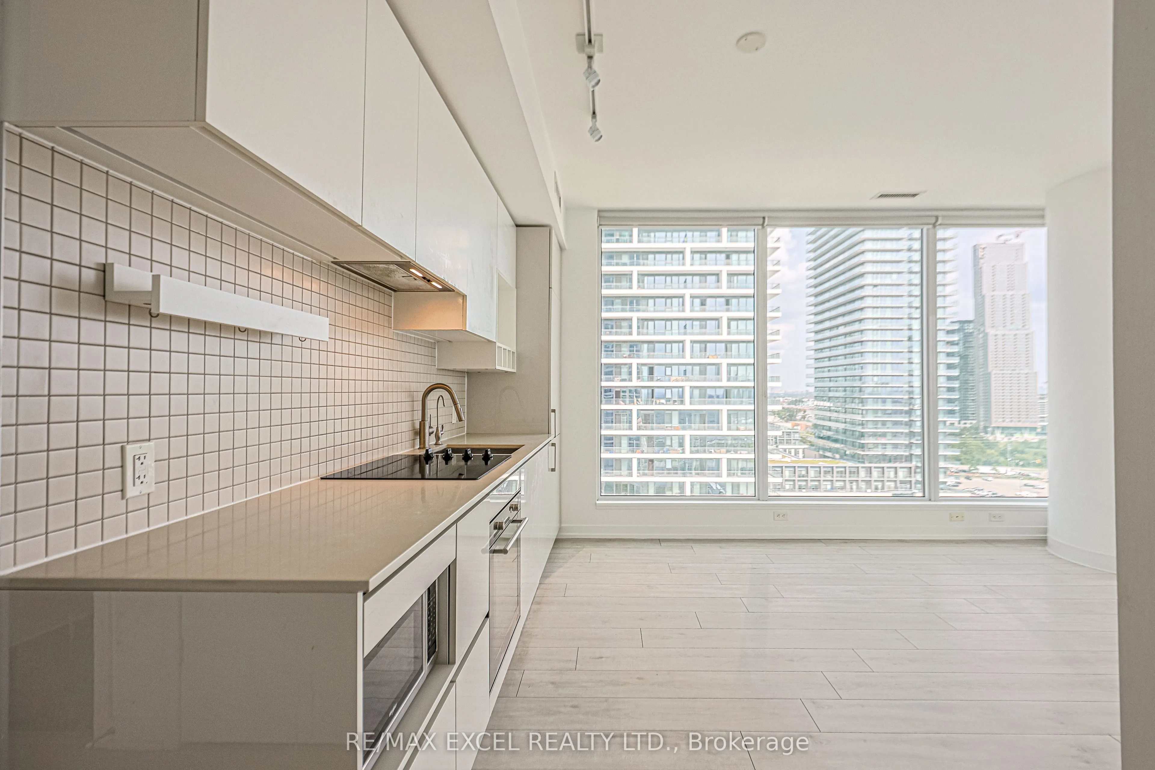 898 Portage Parkway, #1703