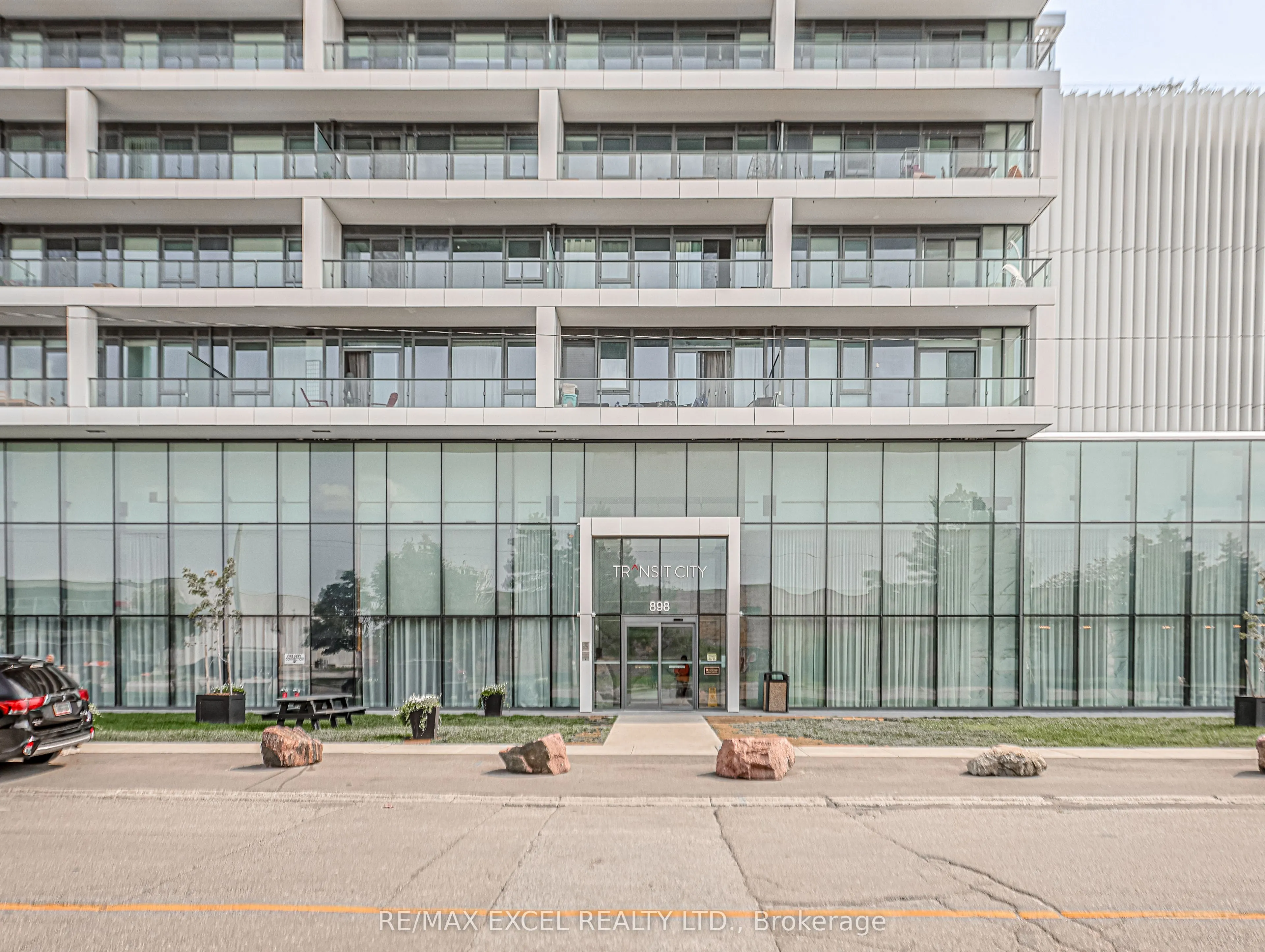 898 Portage Parkway, #1703