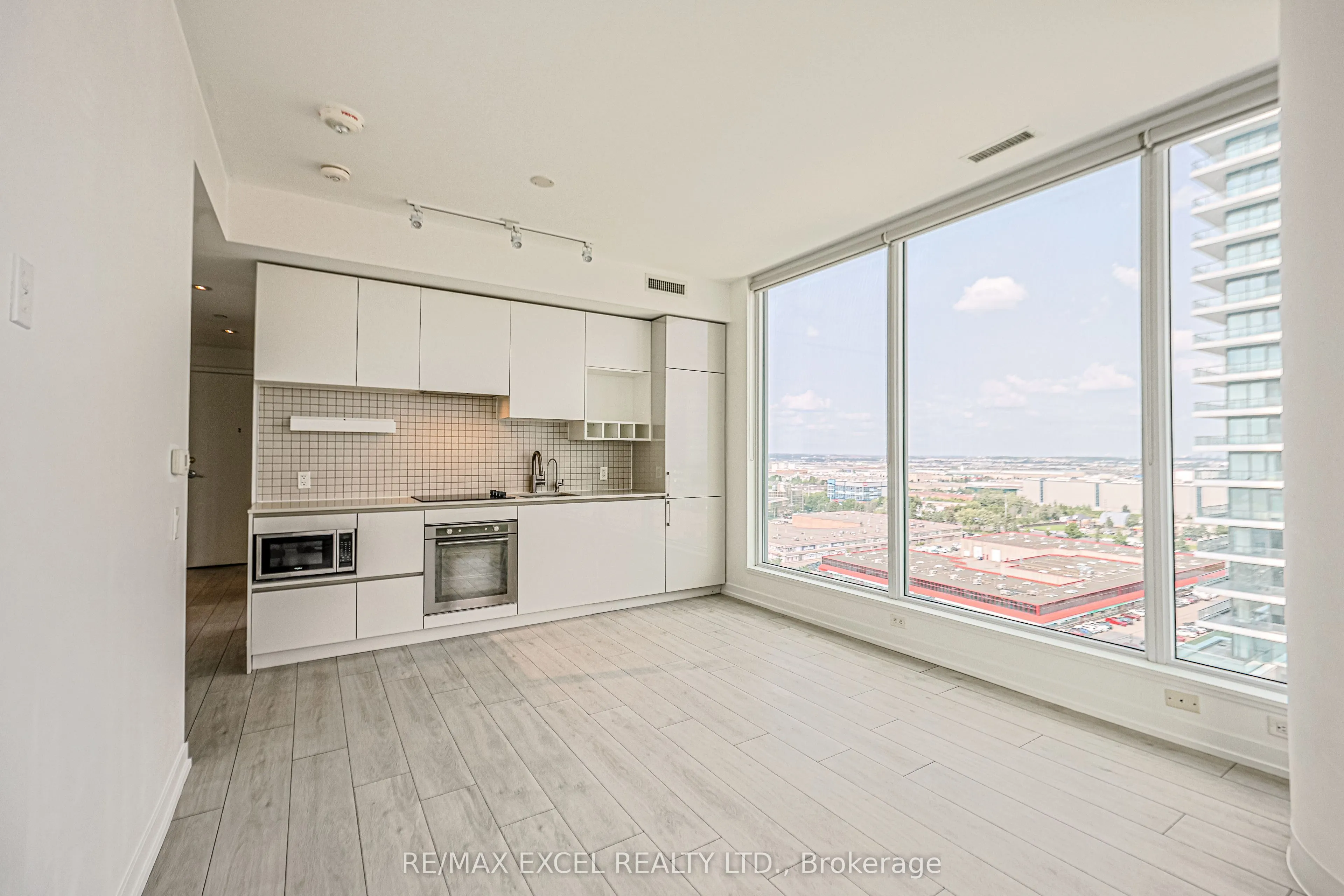 898 Portage Parkway, #1703