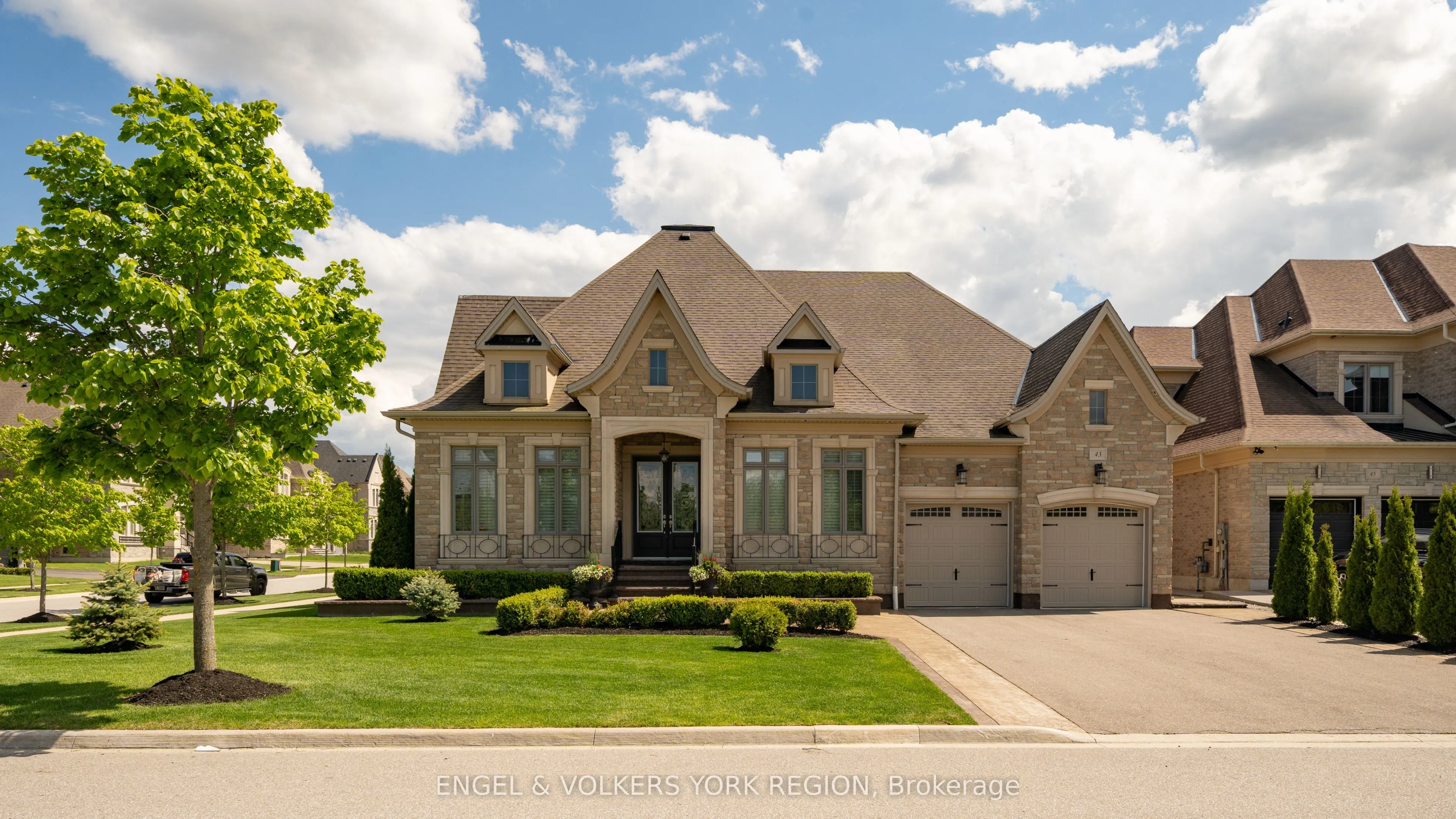 43 James Stokes Court