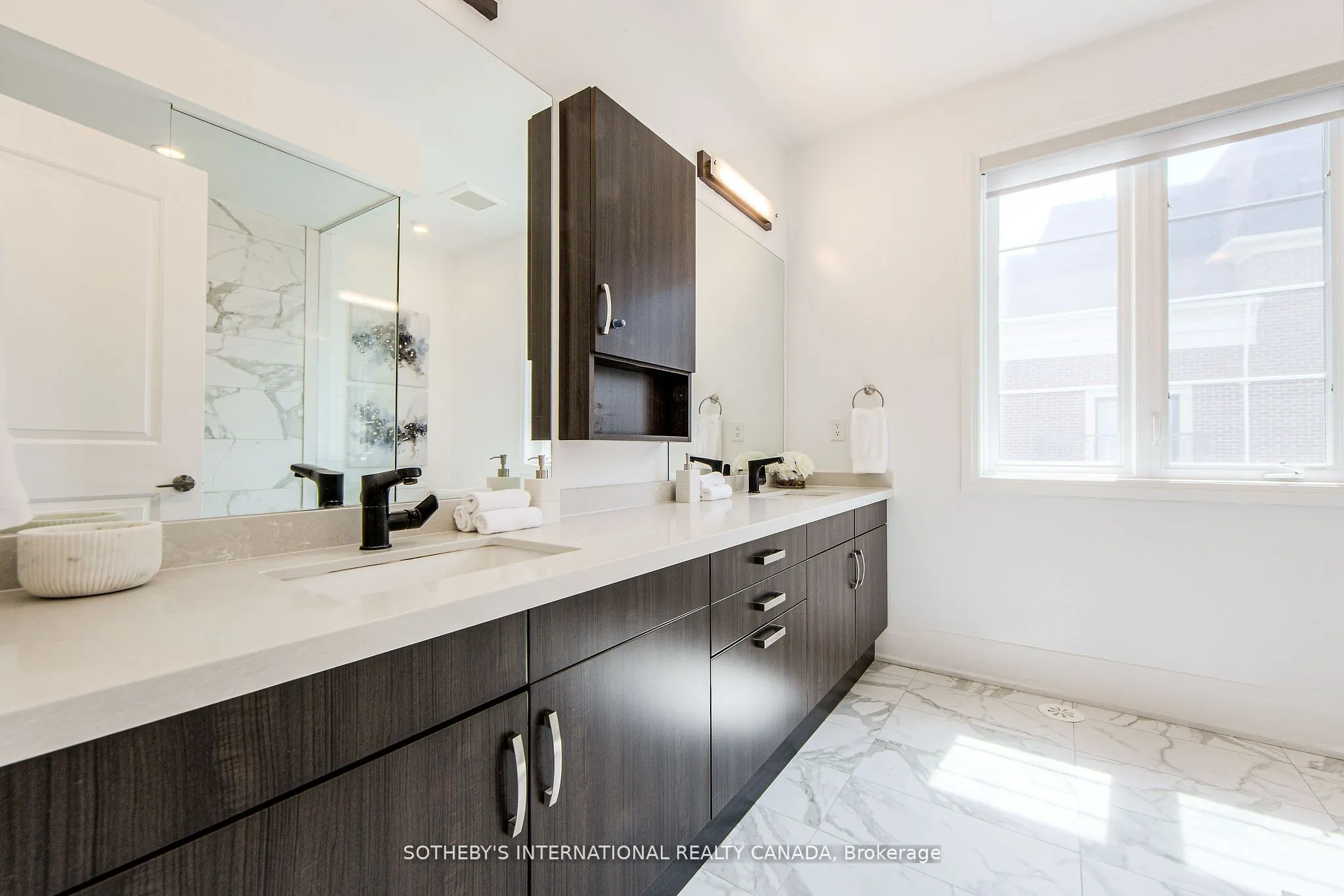 21 Sir Frederick Banting Way, #1