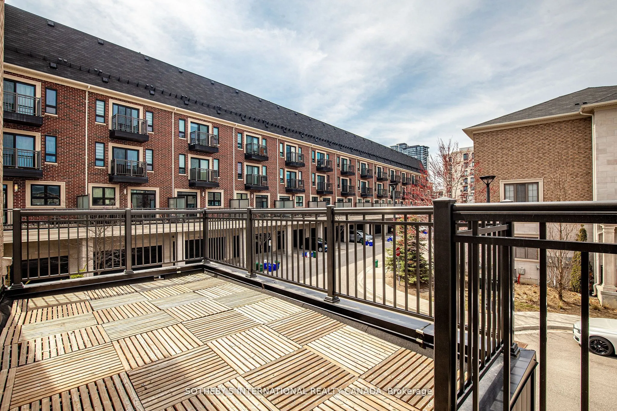 21 Sir Frederick Banting Way, #1