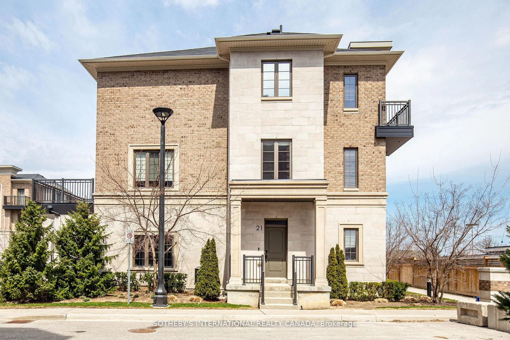 21 Sir Frederick Banting Way, #1