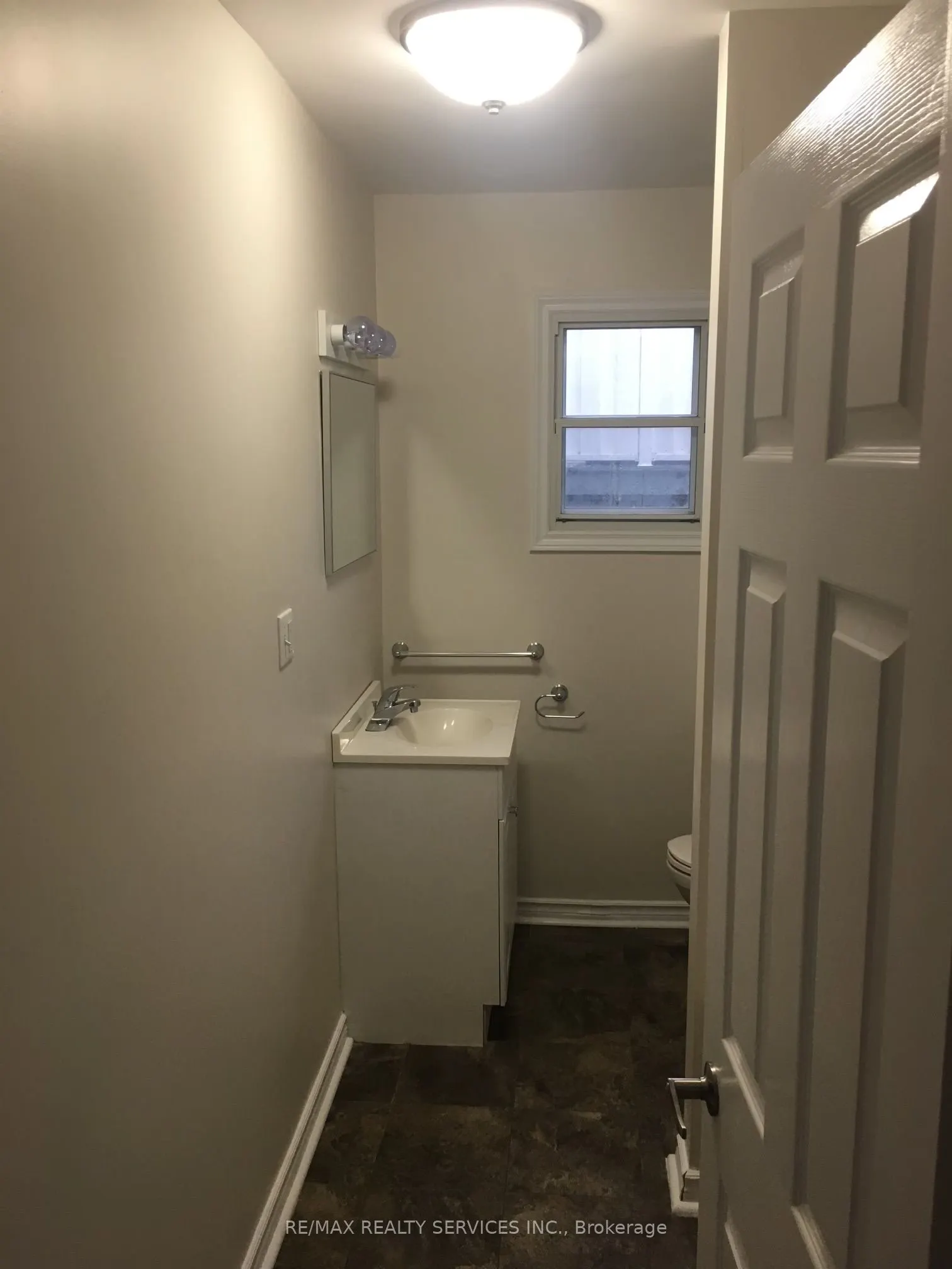 907 Adams Road