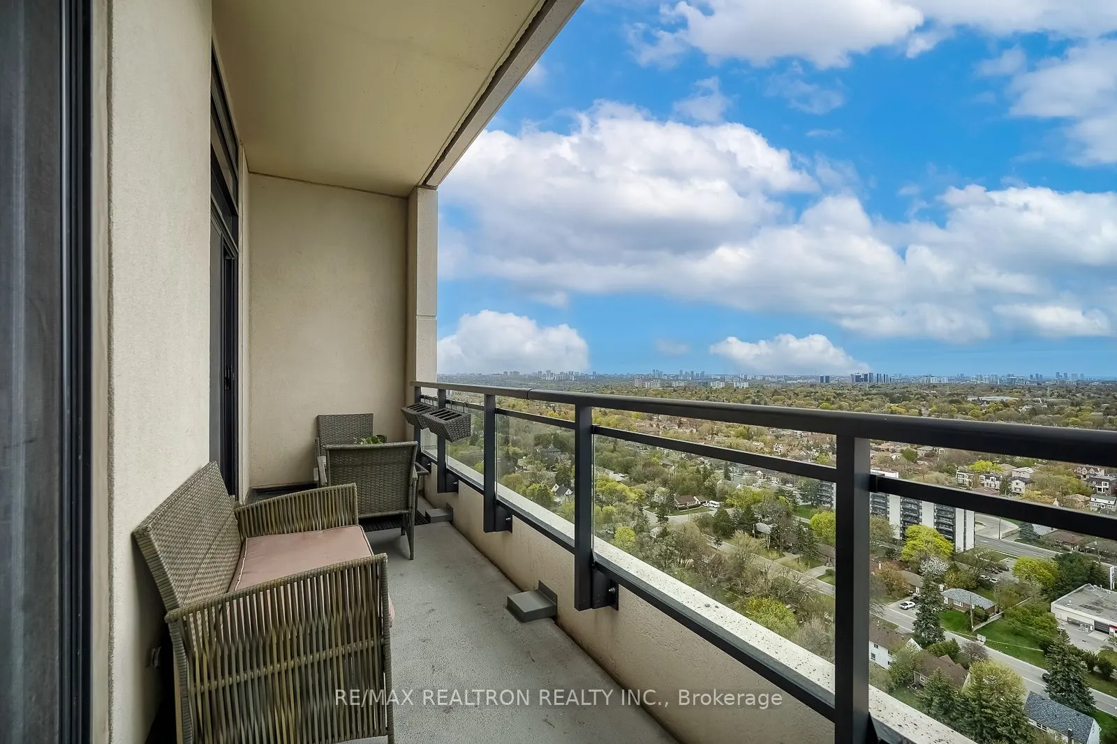 1 Grandview Avenue, #2707