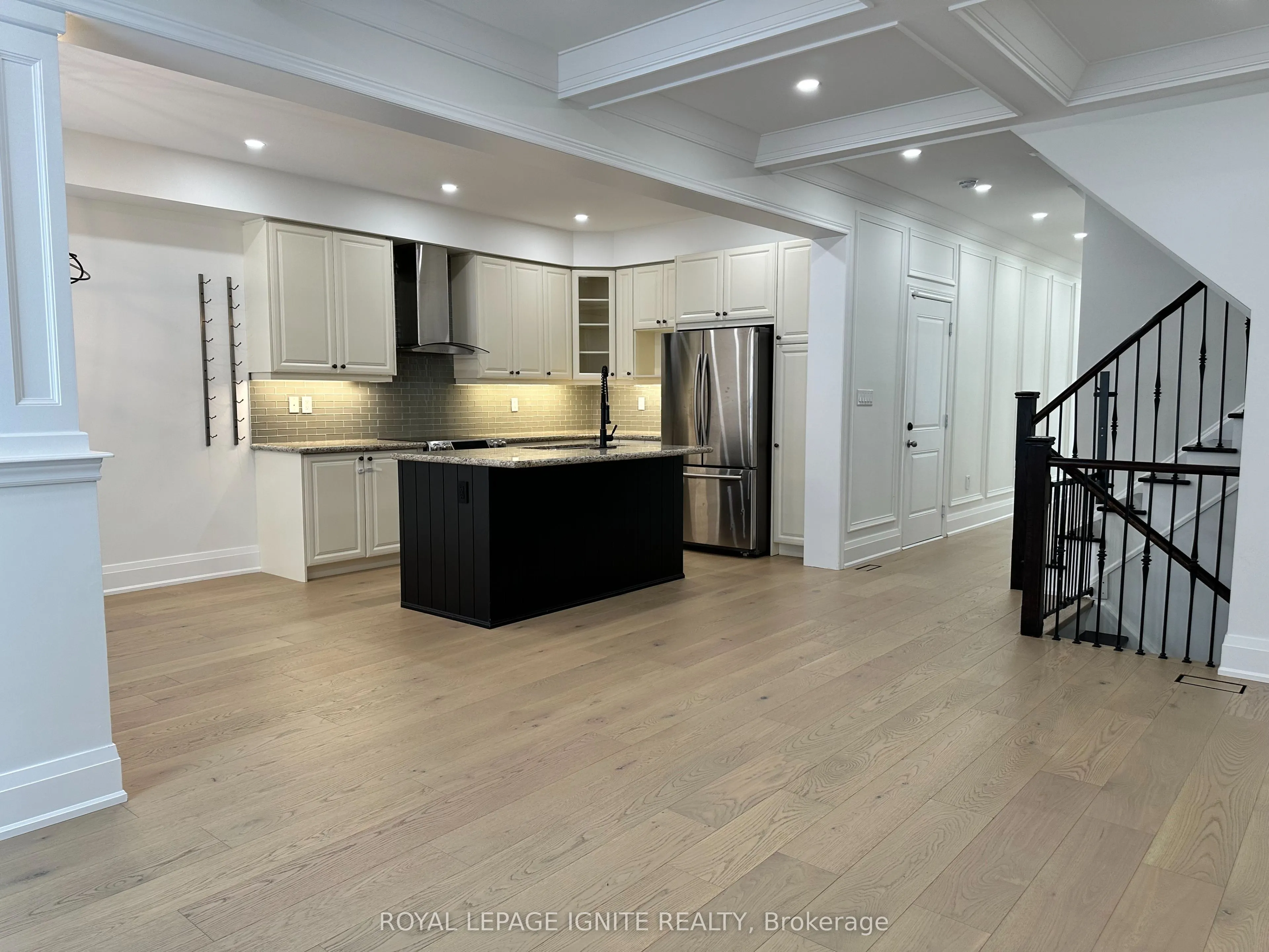 27 Oren Street