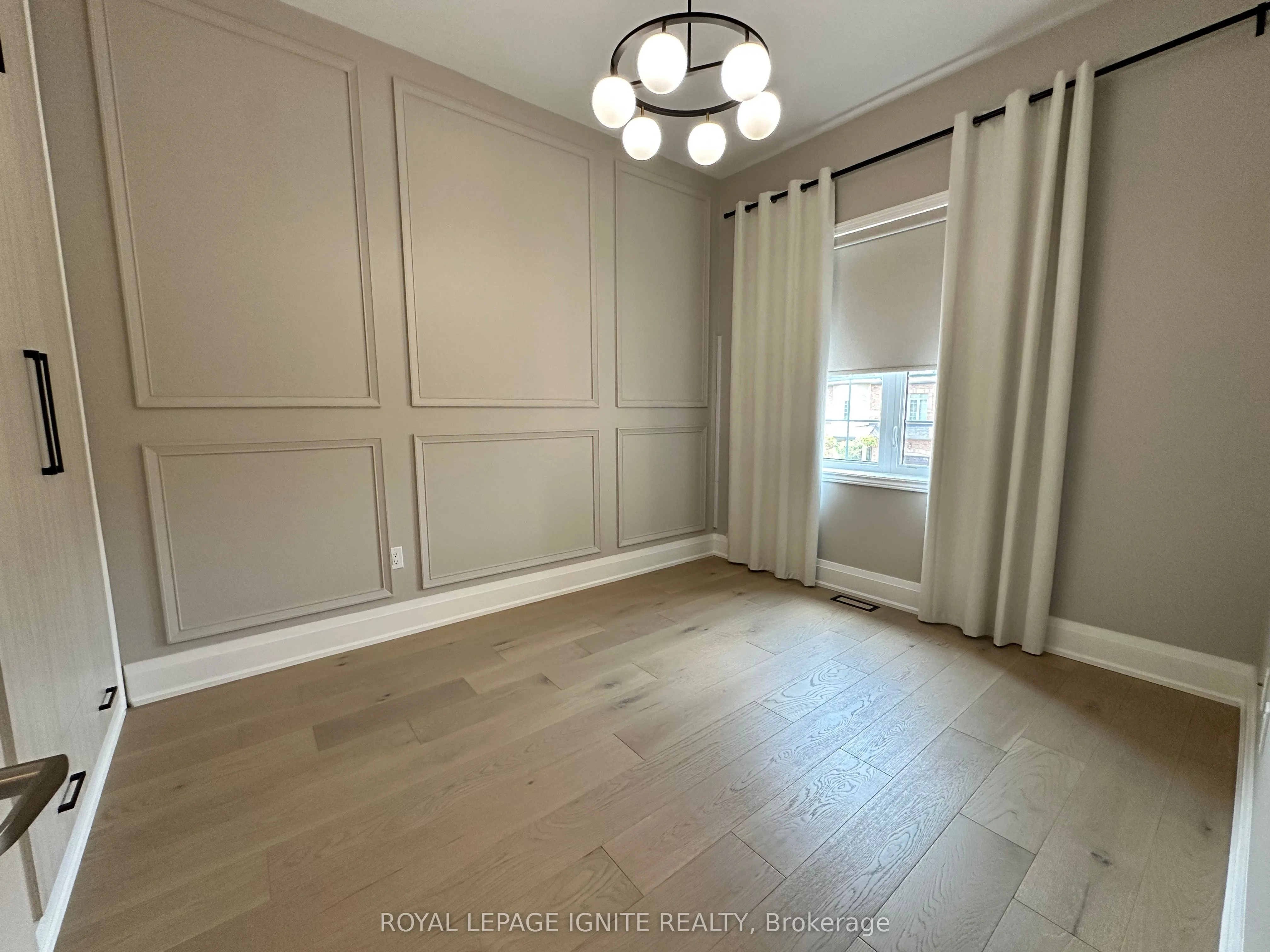 27 Oren Street