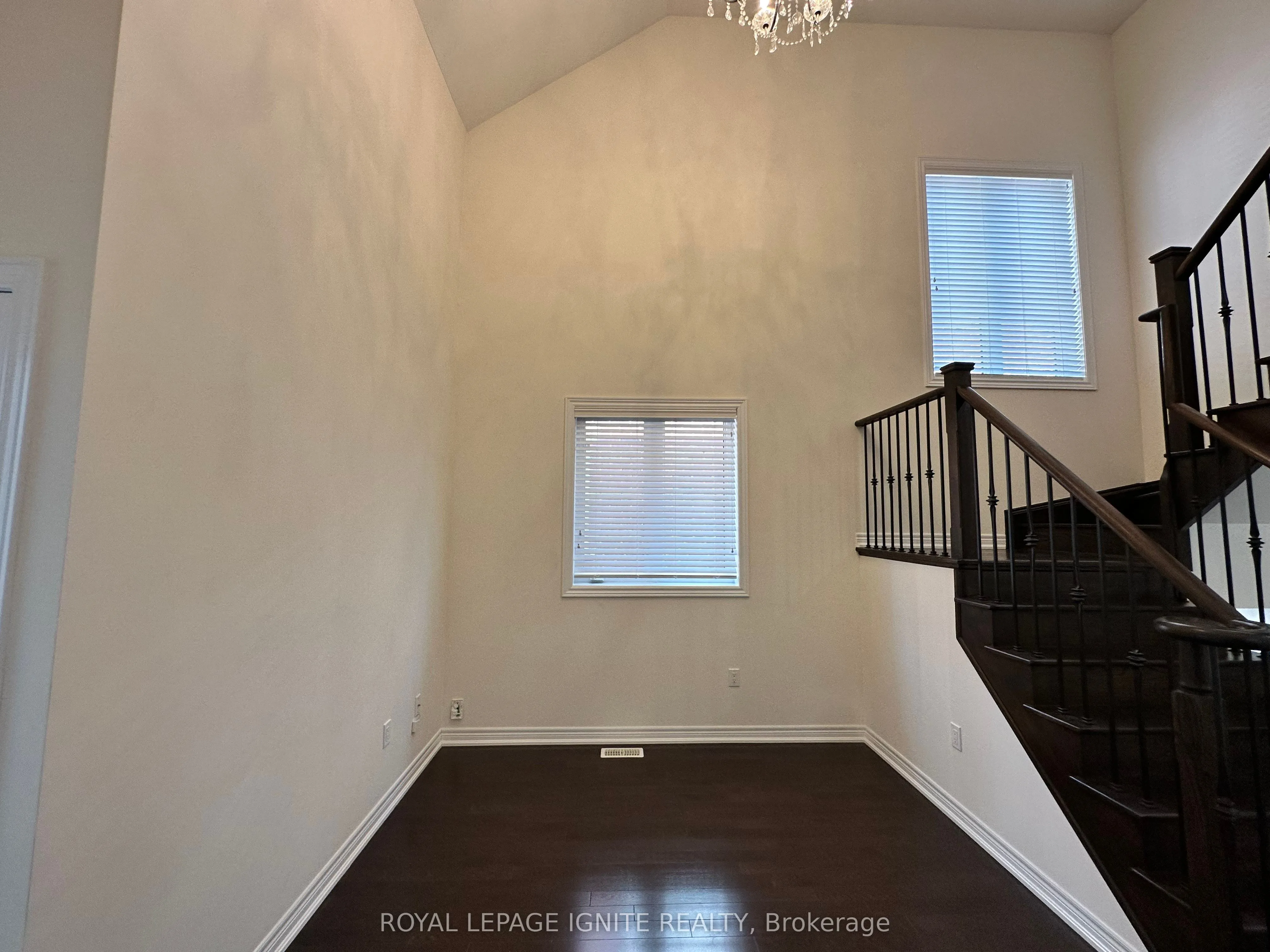 27 Oren Street