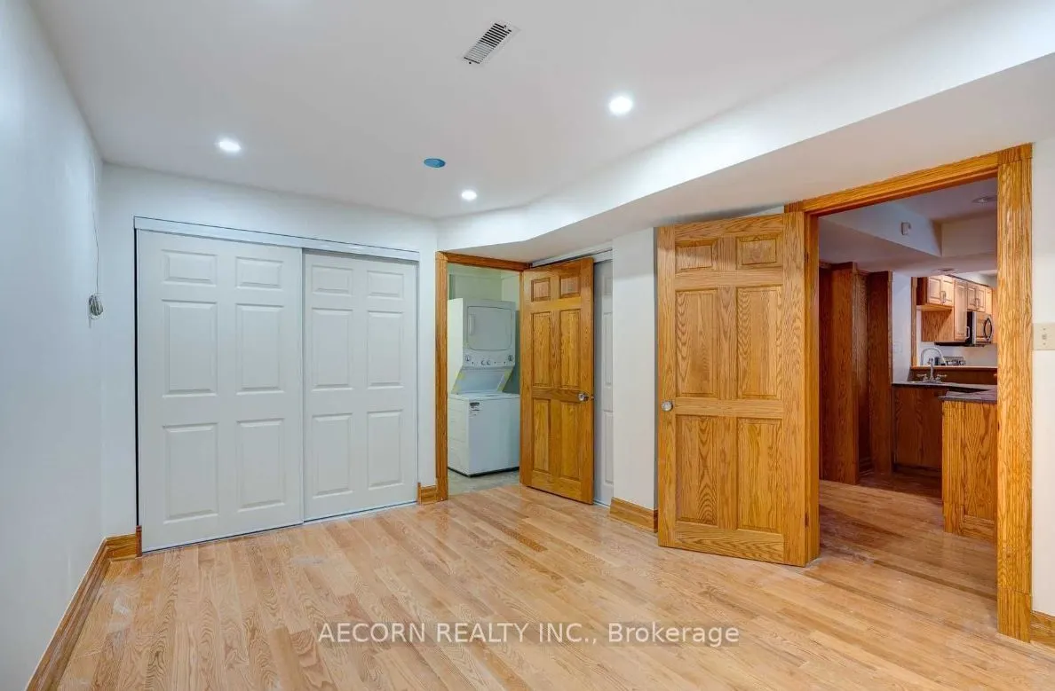 17 Elva Court